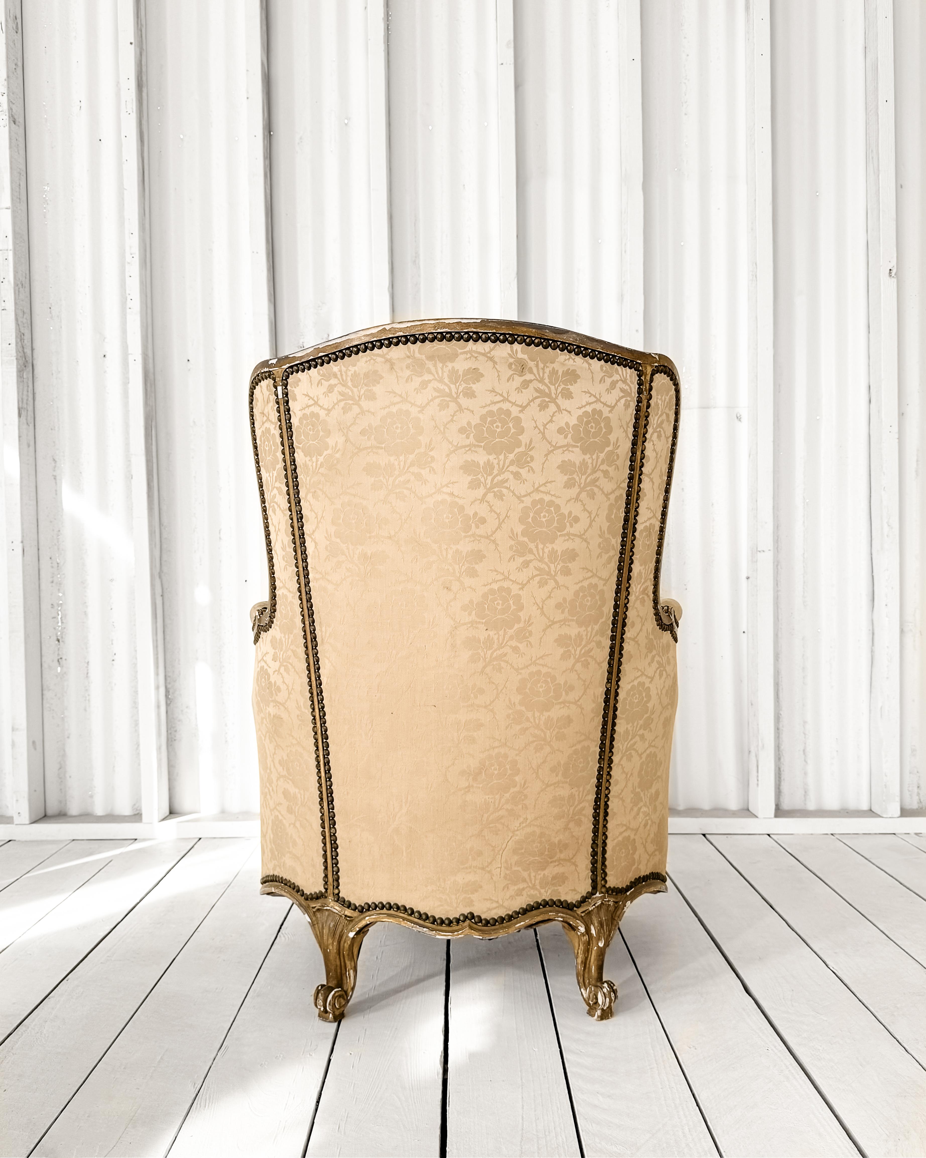 Tufted Silk Damask Louis XV Style Bergere Chair For Sale 7