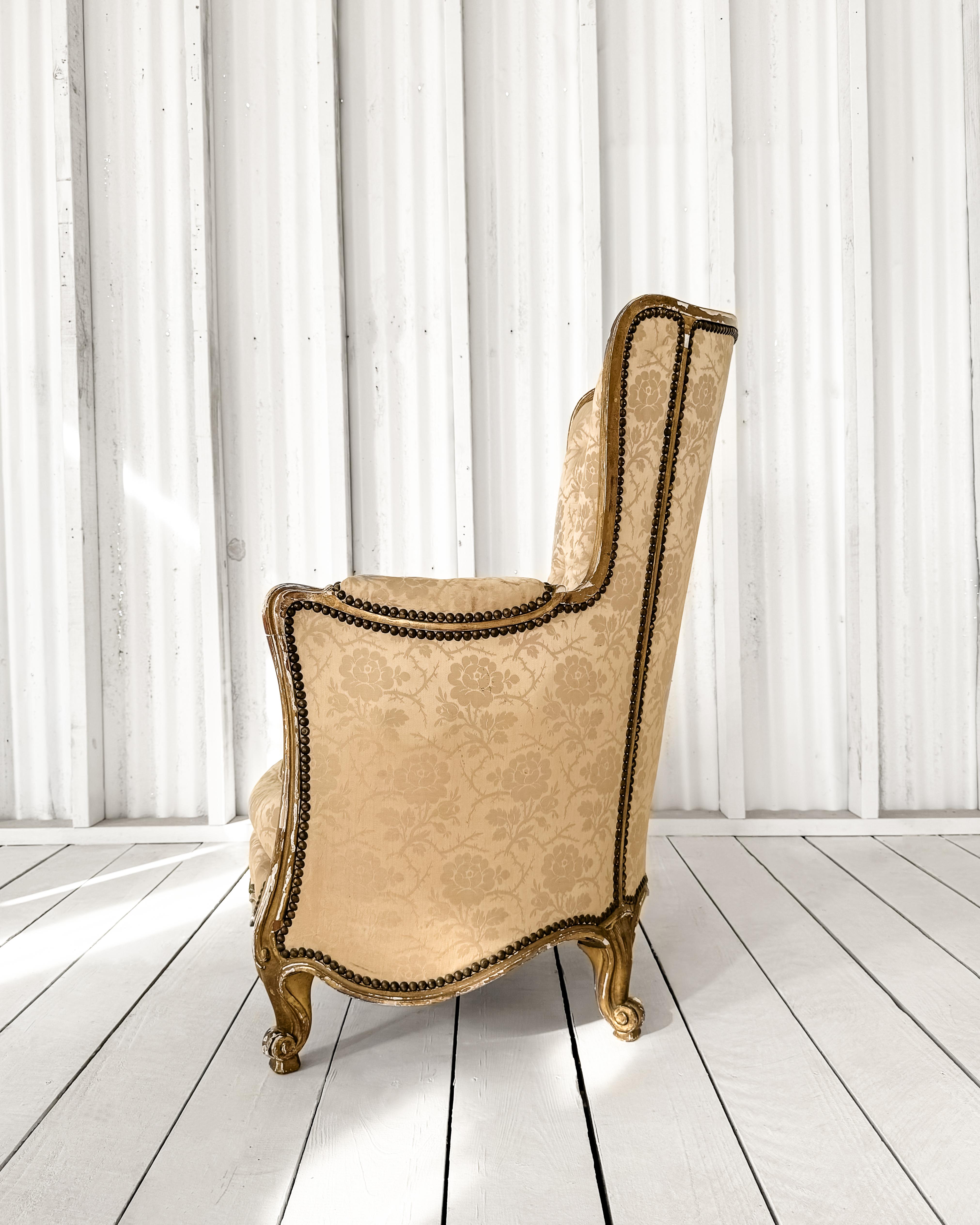 Tufted Silk Damask Louis XV Style Bergere Chair For Sale 9
