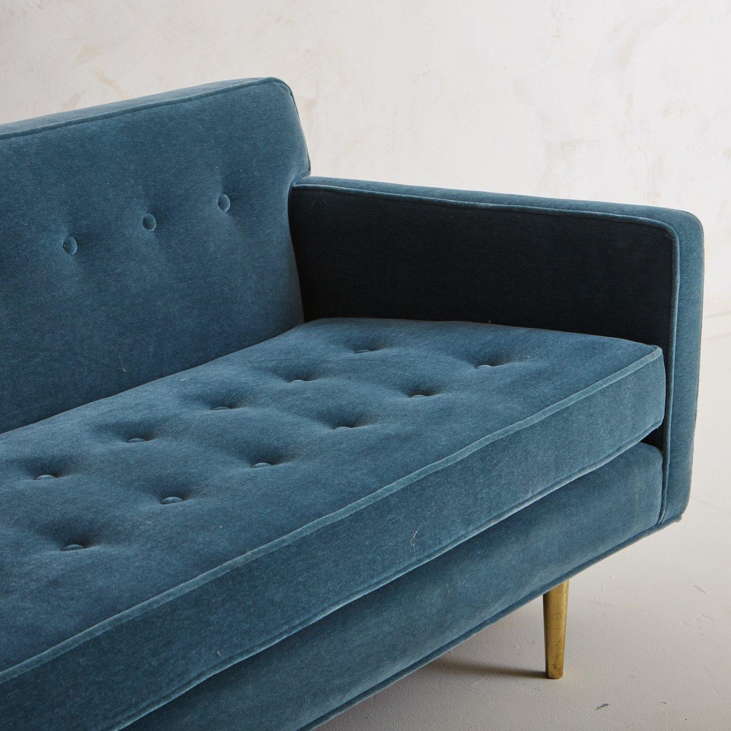 Tufted Sofa in Blue Mohair Attributed to Edward Wormley for Dunbar, USA 1950s For Sale 1