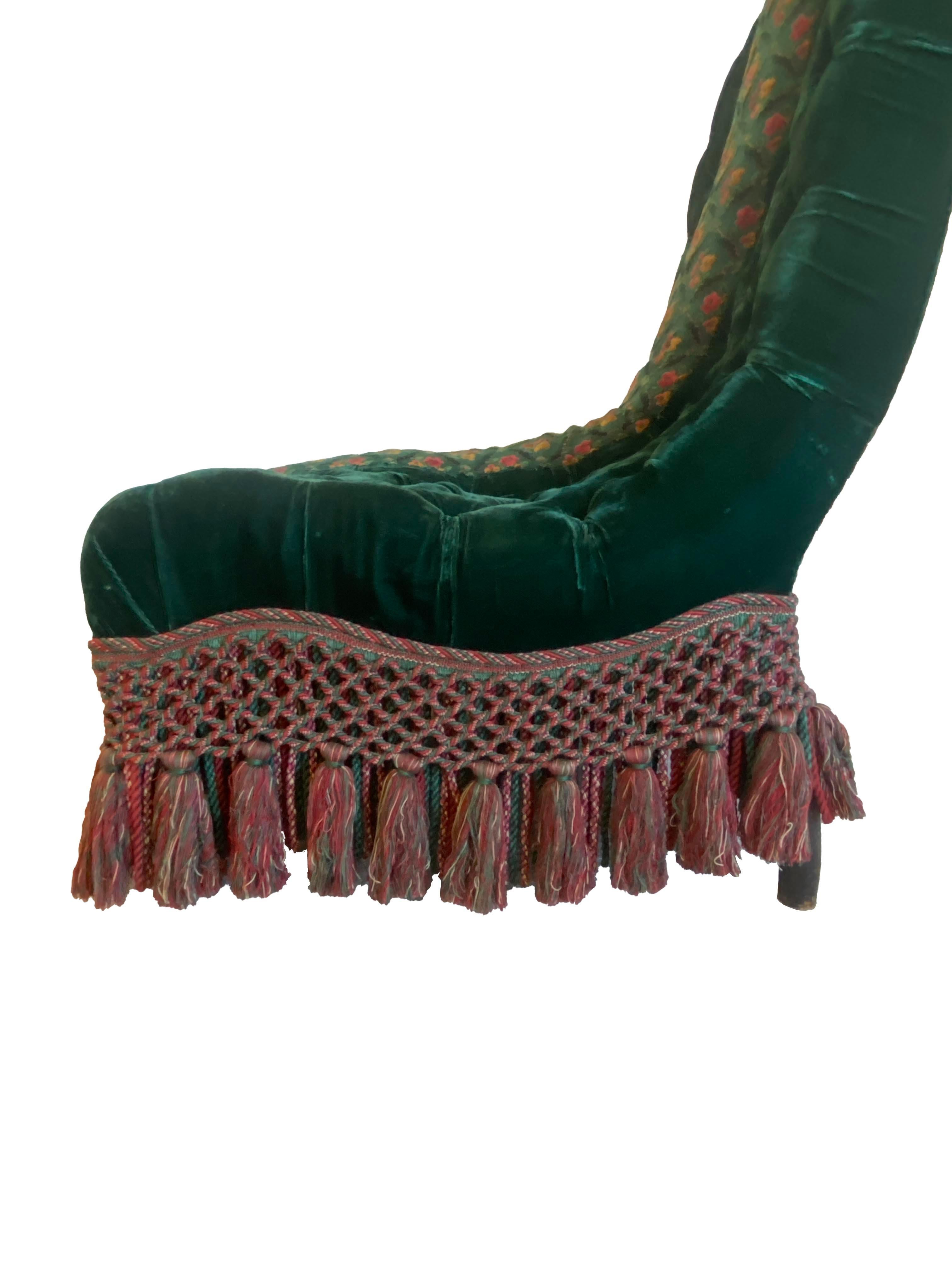 XIXe siècle Chauffeuse en velours touffeté - Collection Ann & Gordon Getty en vente