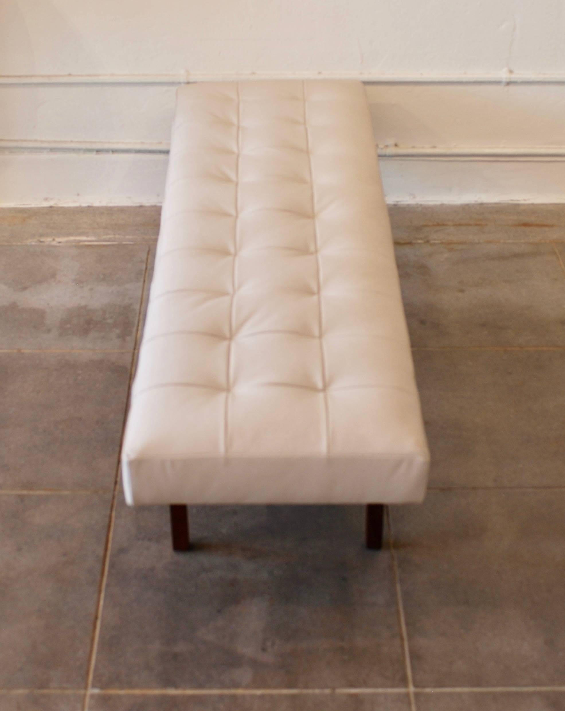 Tufted White Leather and Walnut and Brass Bench 3