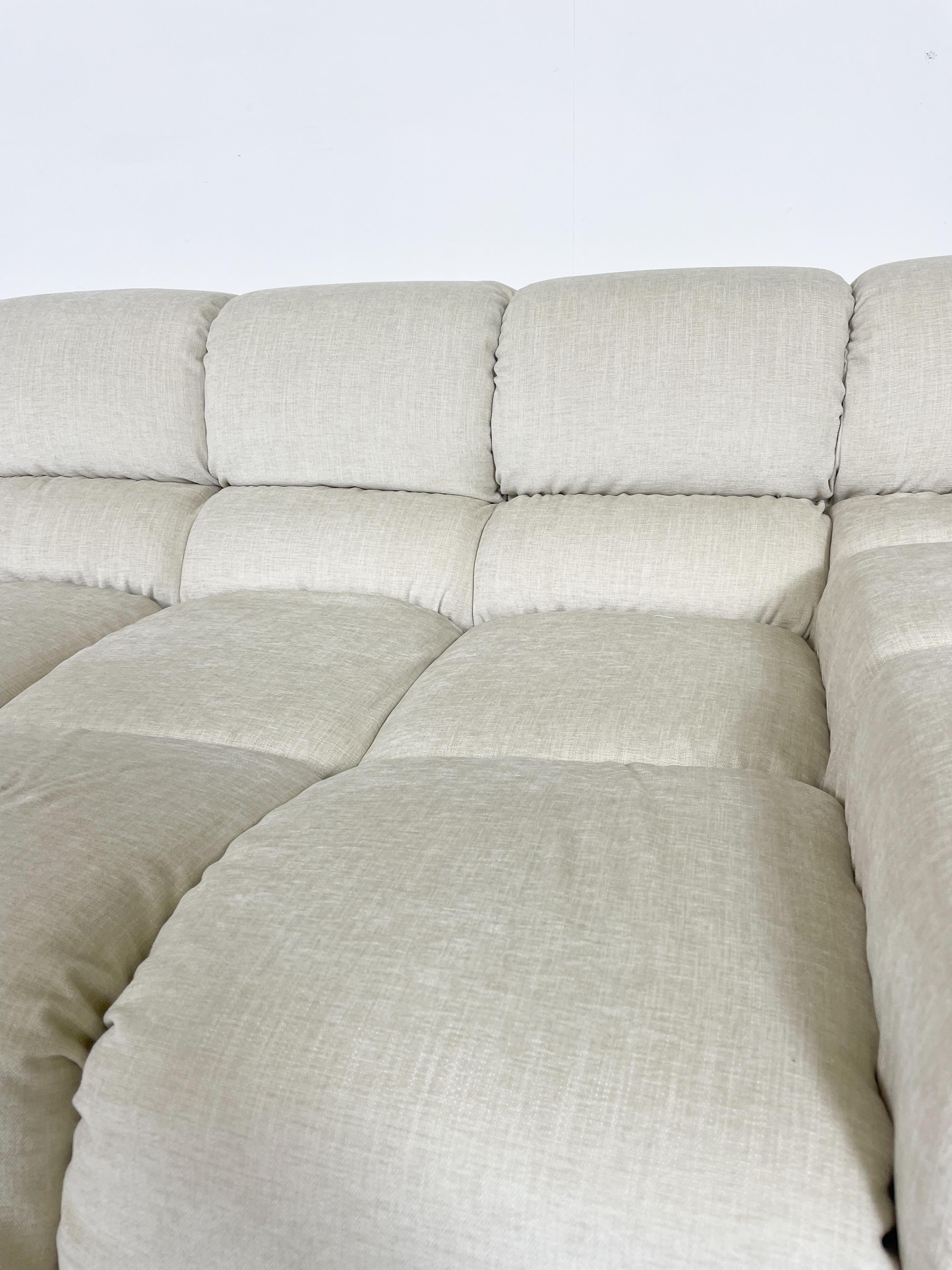 Tufty-Time Sofa by Patricia Urquiola for B & B Italia - New Upholstery In Good Condition For Sale In Brussels, BE