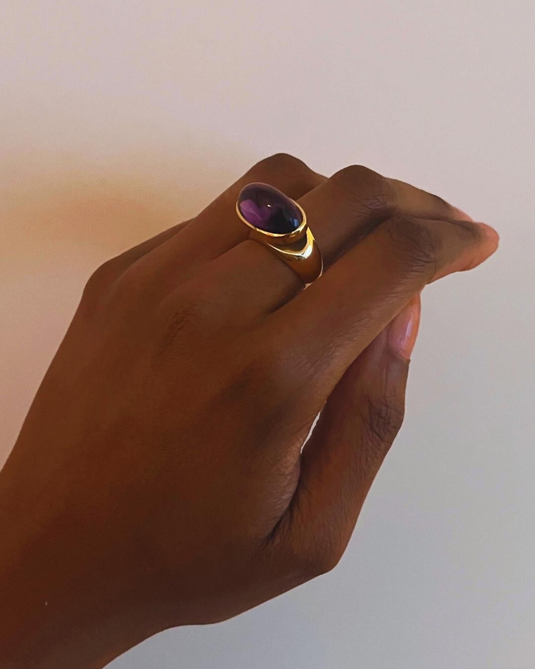 Cabochon Tuk Fischer for Georg Jensen Amethyst and Yellow Gold Ring, Circa 1970 For Sale