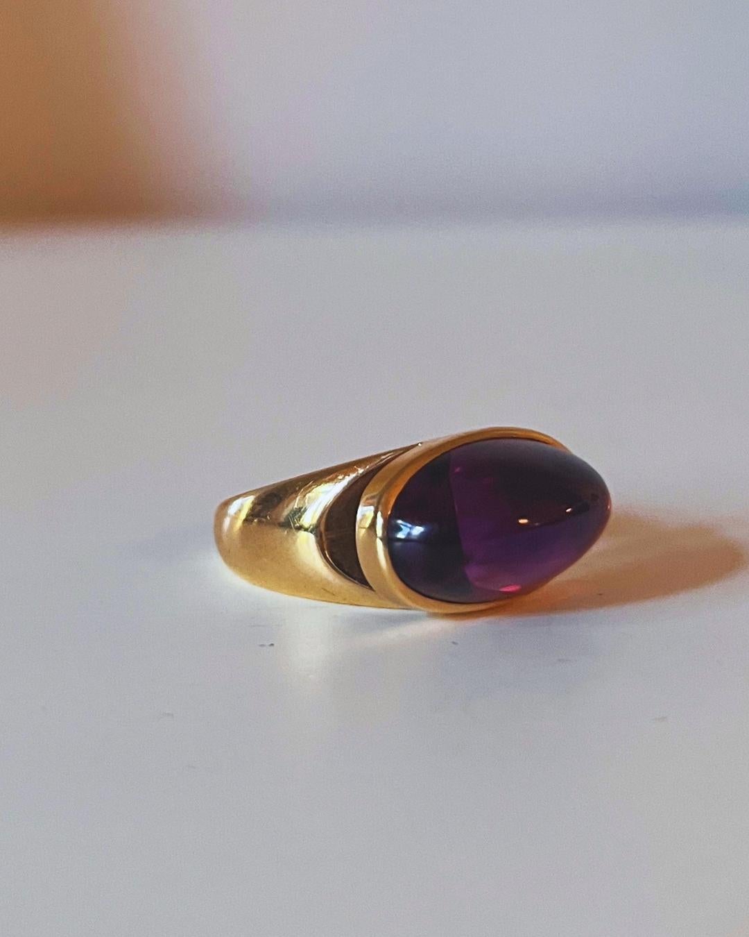 Women's or Men's Tuk Fischer for Georg Jensen Amethyst and Yellow Gold Ring, Circa 1970 For Sale