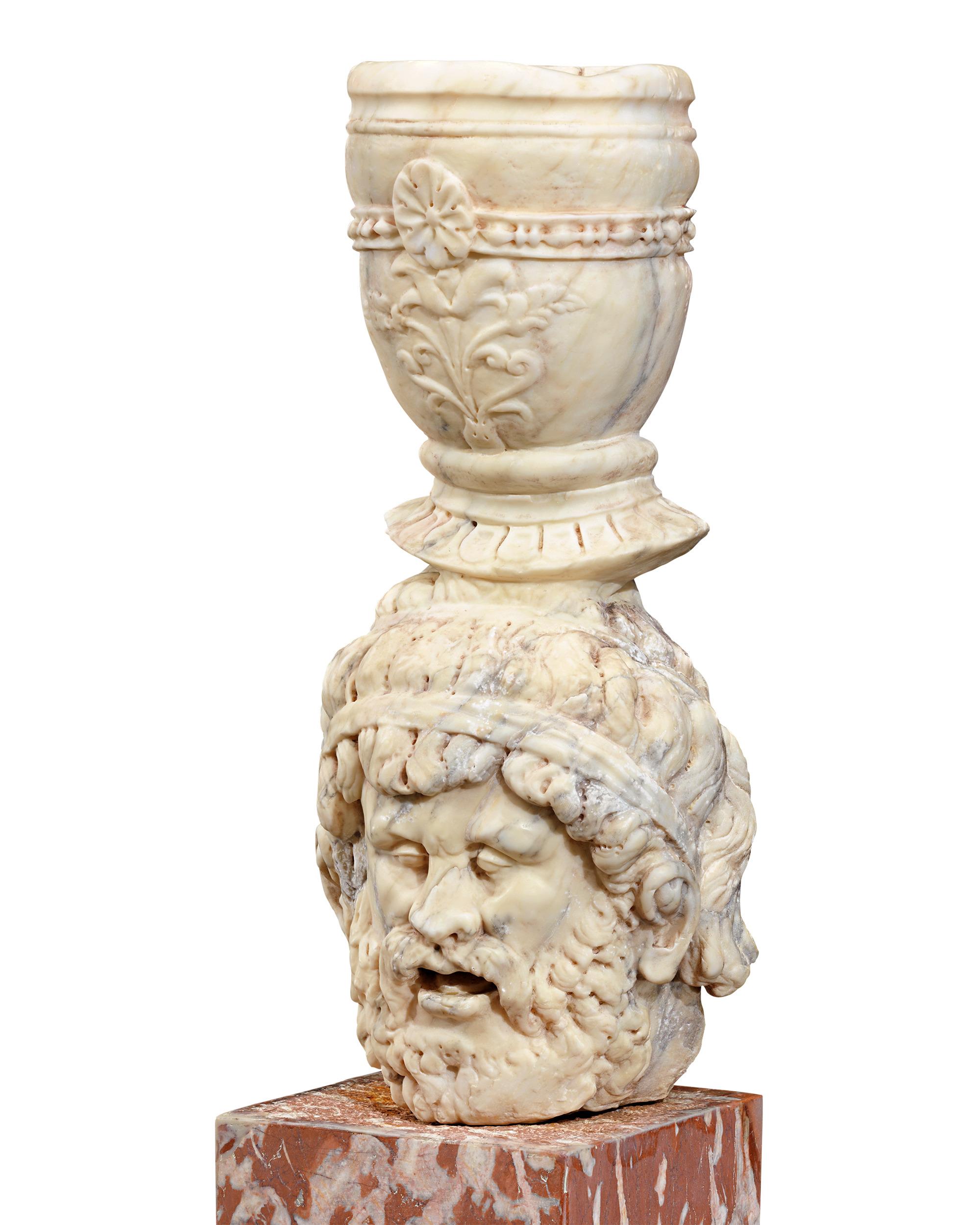 italien Fontaine en marbre de style Tulio Lombardo en vente