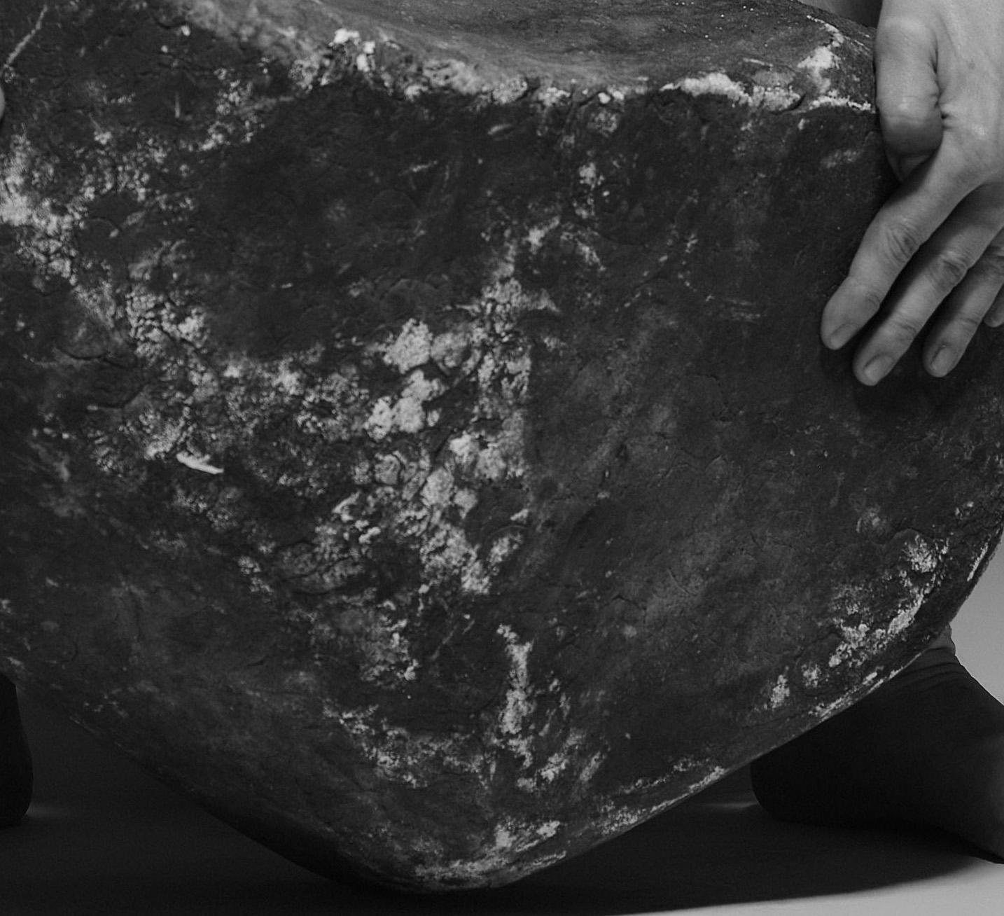 Gravitas 17 De la serie Gravitas de Tulio Pinto y Eduardo Rezende - Photograph Moderno de Tulio Pinto & Eduardo Rezende 