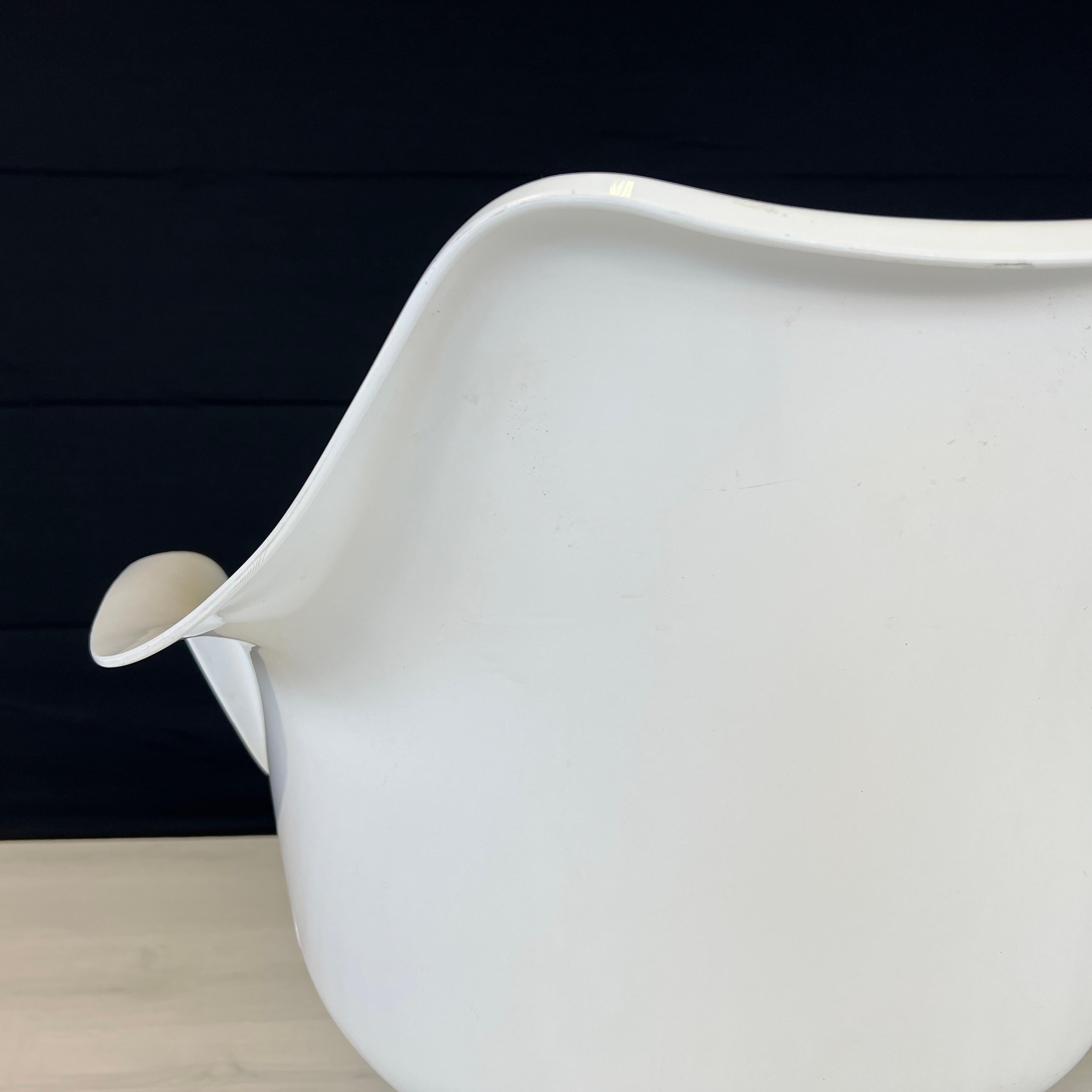 Tulip Armchairs Manner of Eero Saarinen for Knoll – Set of 4 For Sale 6