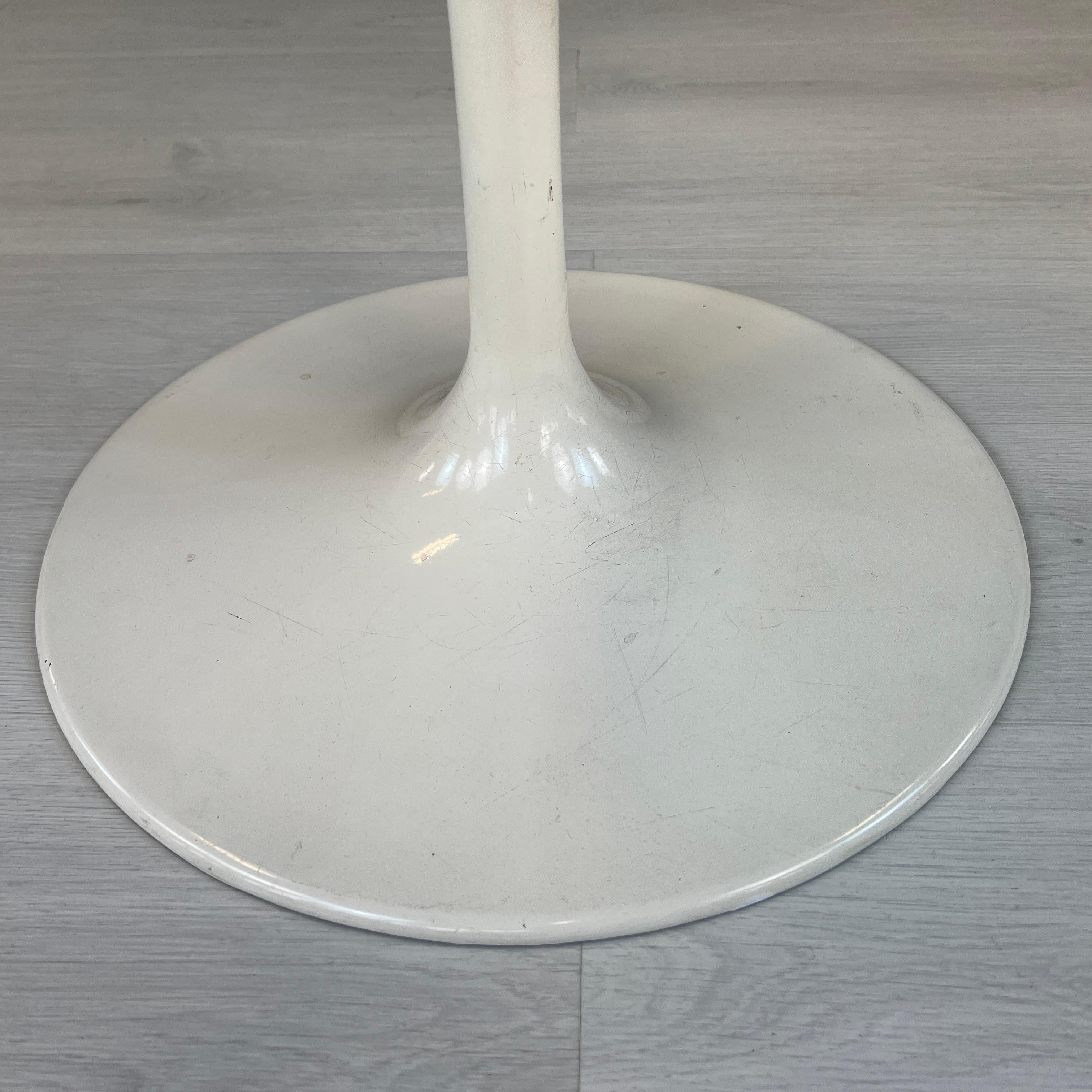 Tulip Armchairs Manner of Eero Saarinen for Knoll – Set of 4 For Sale 7