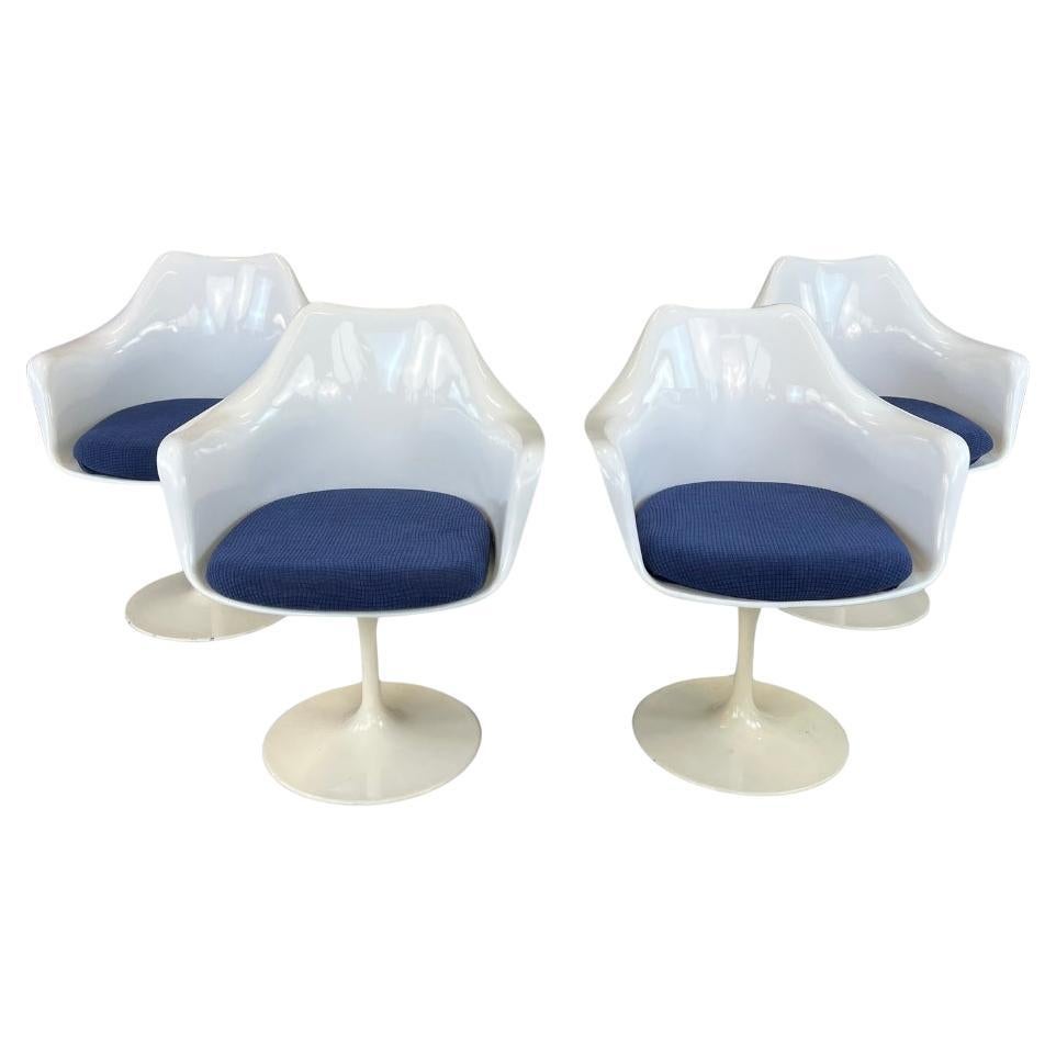 Tulip Armchairs Manner of Eero Saarinen for Knoll – Set of 4 For Sale