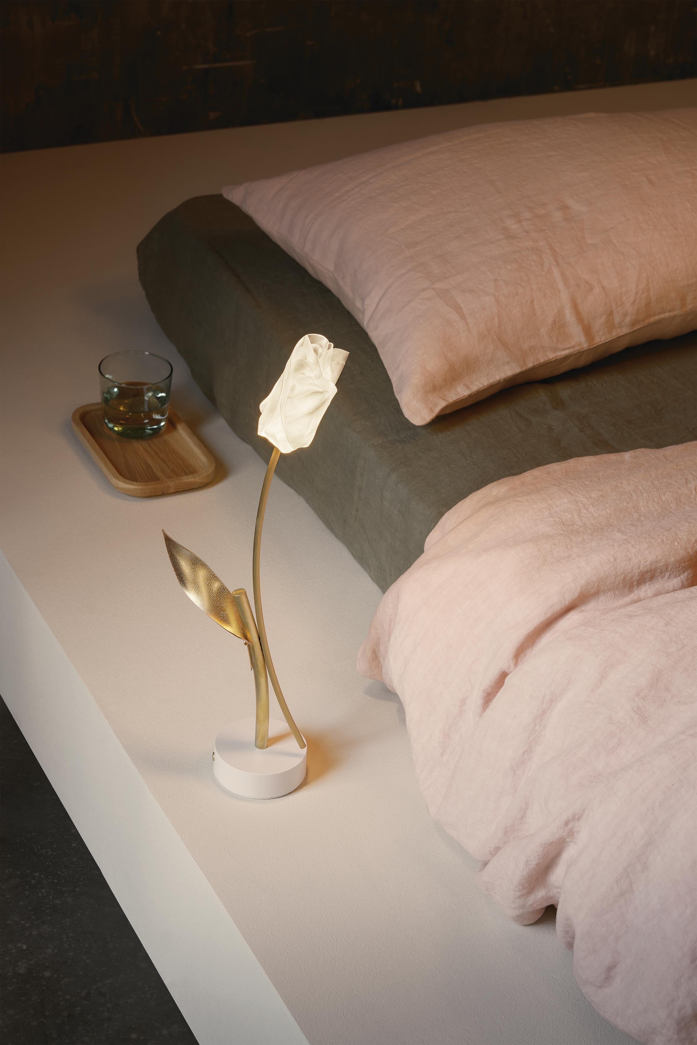 Moderne TULIP BATTERY - Blanc  BASIC -  Conception par Marc Sadler en vente