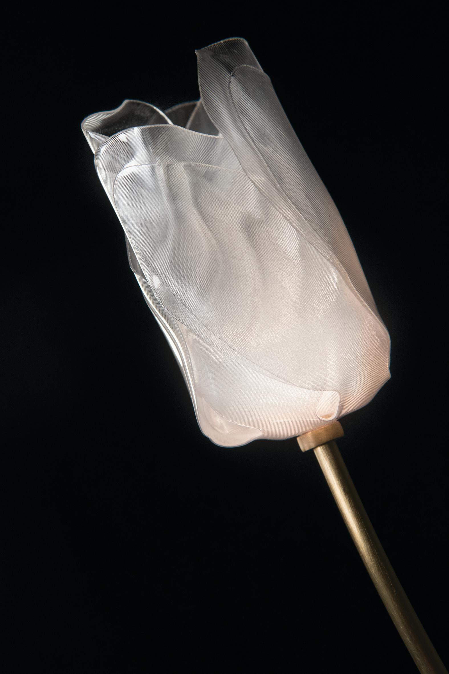 Italian TULIP BATTERY - Blanc  BASIC -  Conception par Marc Sadler en vente