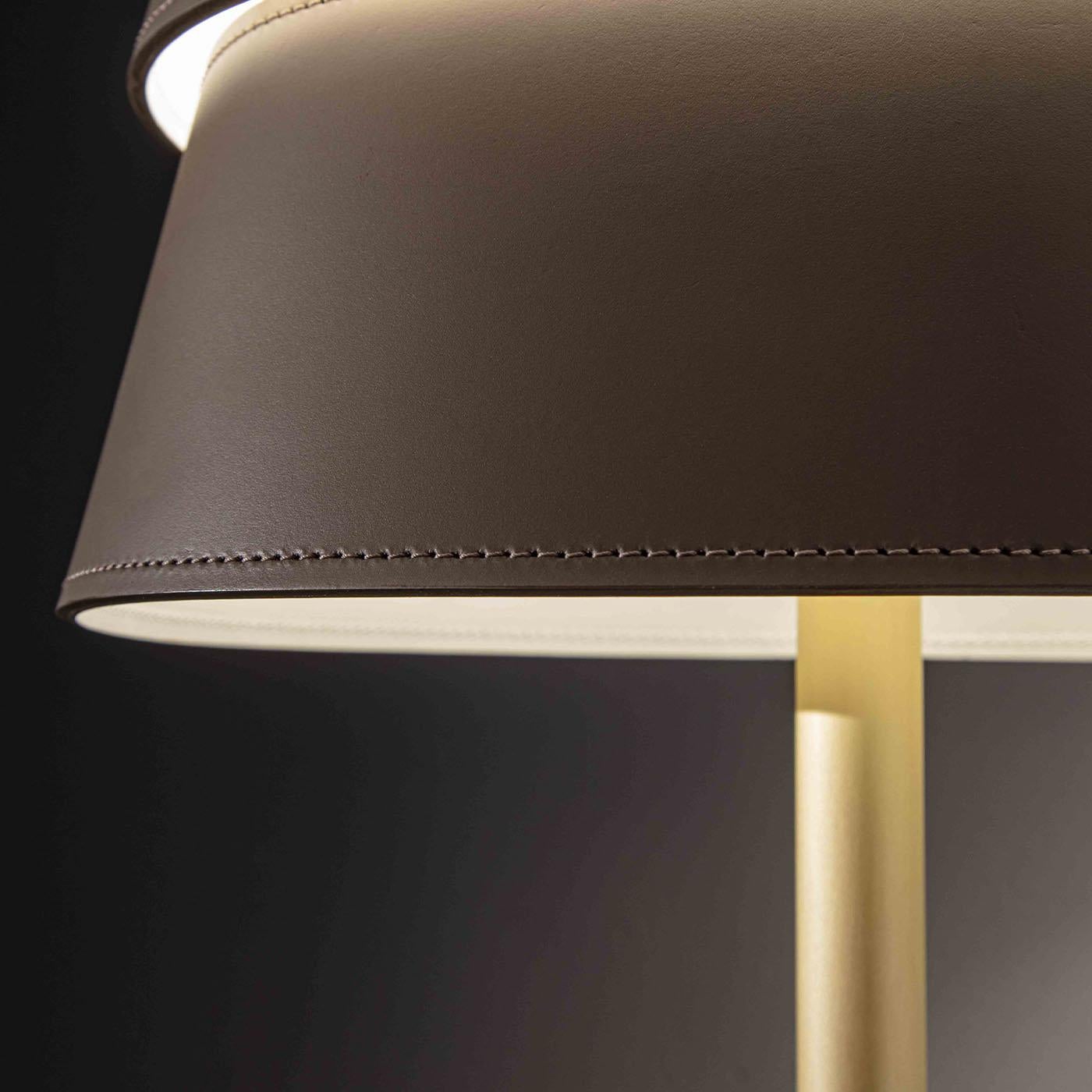 XXIe siècle et contemporain Lampadaire marron tulipe en vente