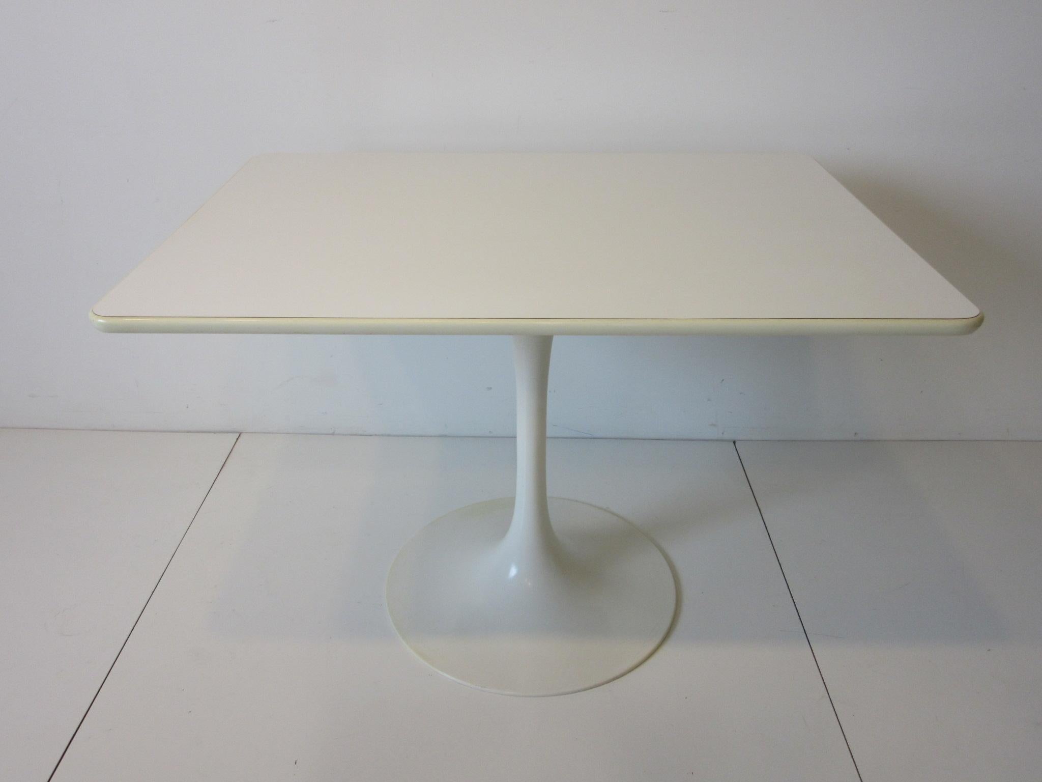 Tulip Cafe / Dining Table by Maurice Burke In Good Condition In Cincinnati, OH
