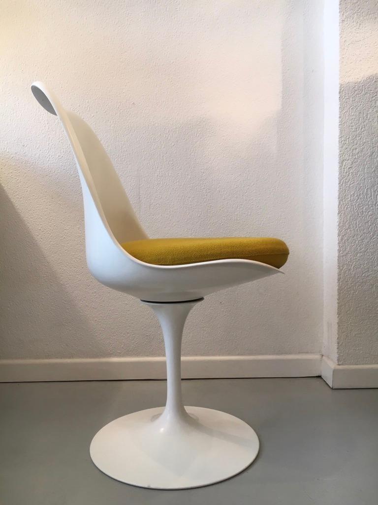 tulip chair yellow