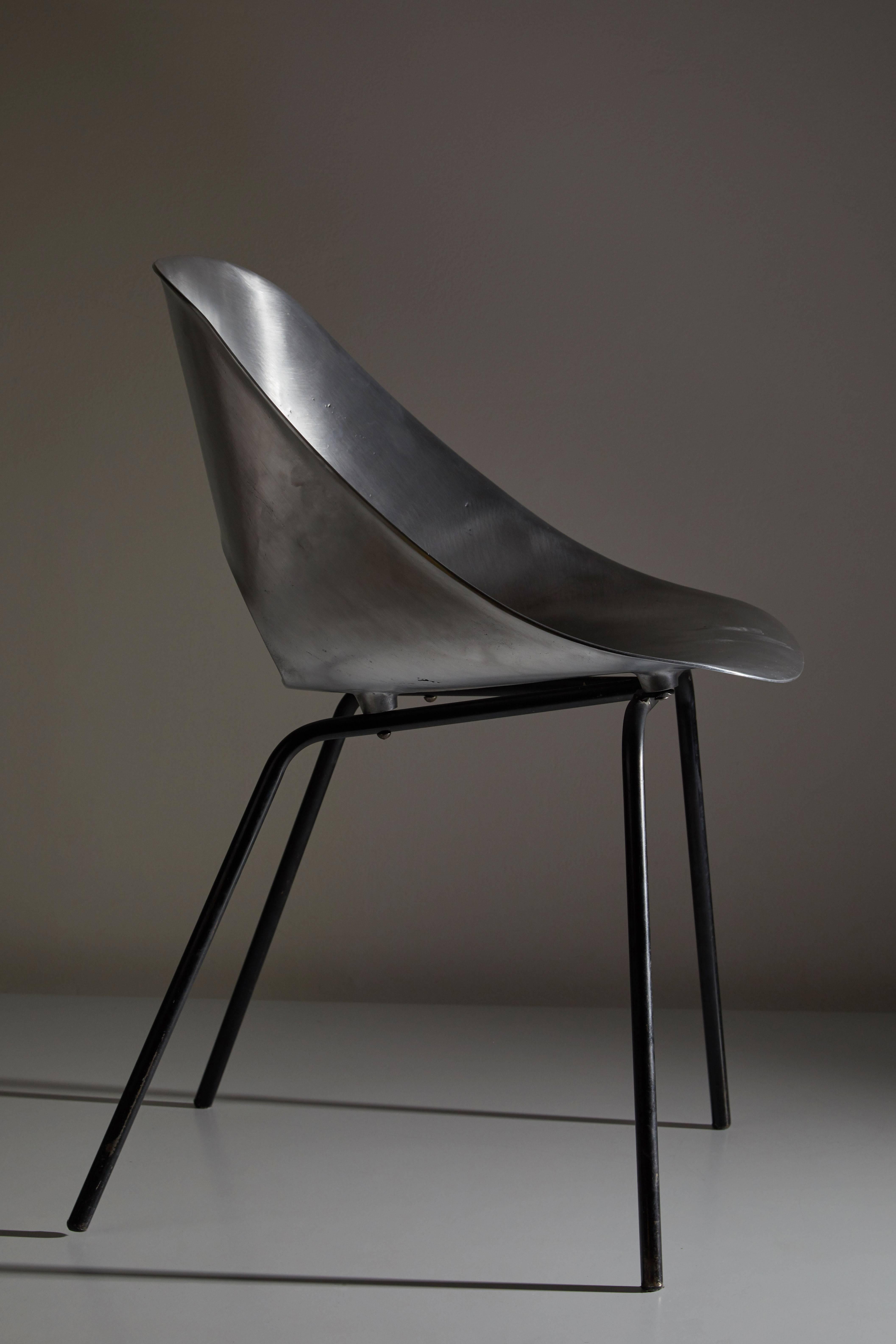 Cast Tulip Chair by Pierre Guariche For Sale