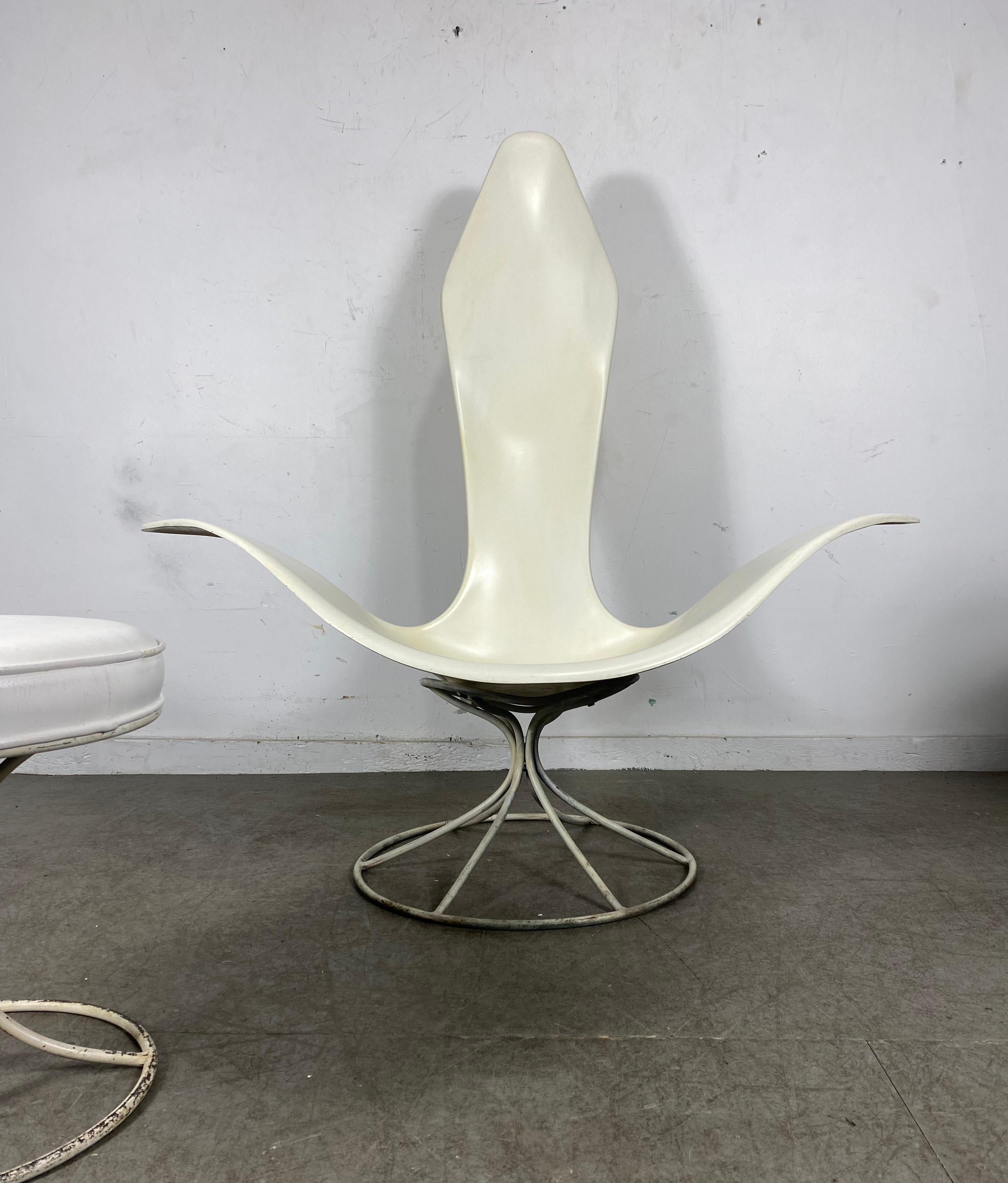 Tulip Chair & Ottoman by Erwine and Estelle Laverne for Laverne International In Good Condition For Sale In Buffalo, NY