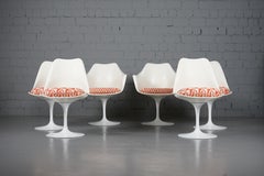 Tulpenstühle und Sessel mit Hermès-Polsterung von Eero Saarinen für Knoll Int.