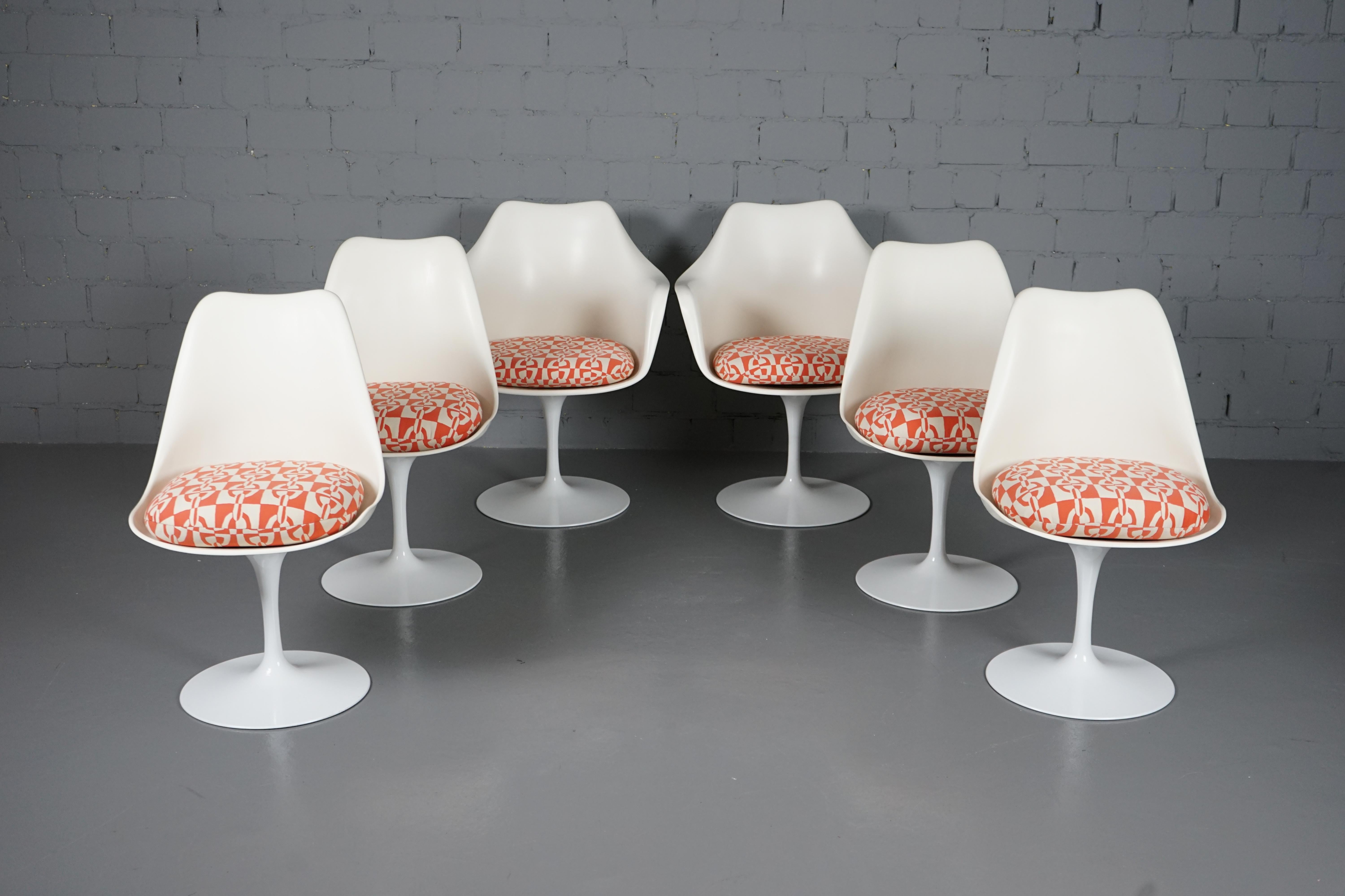 Late 20th Century Tulip Chairs and Armchairs in Hermès Upholstery by Eero Saarinen for Knoll Int
