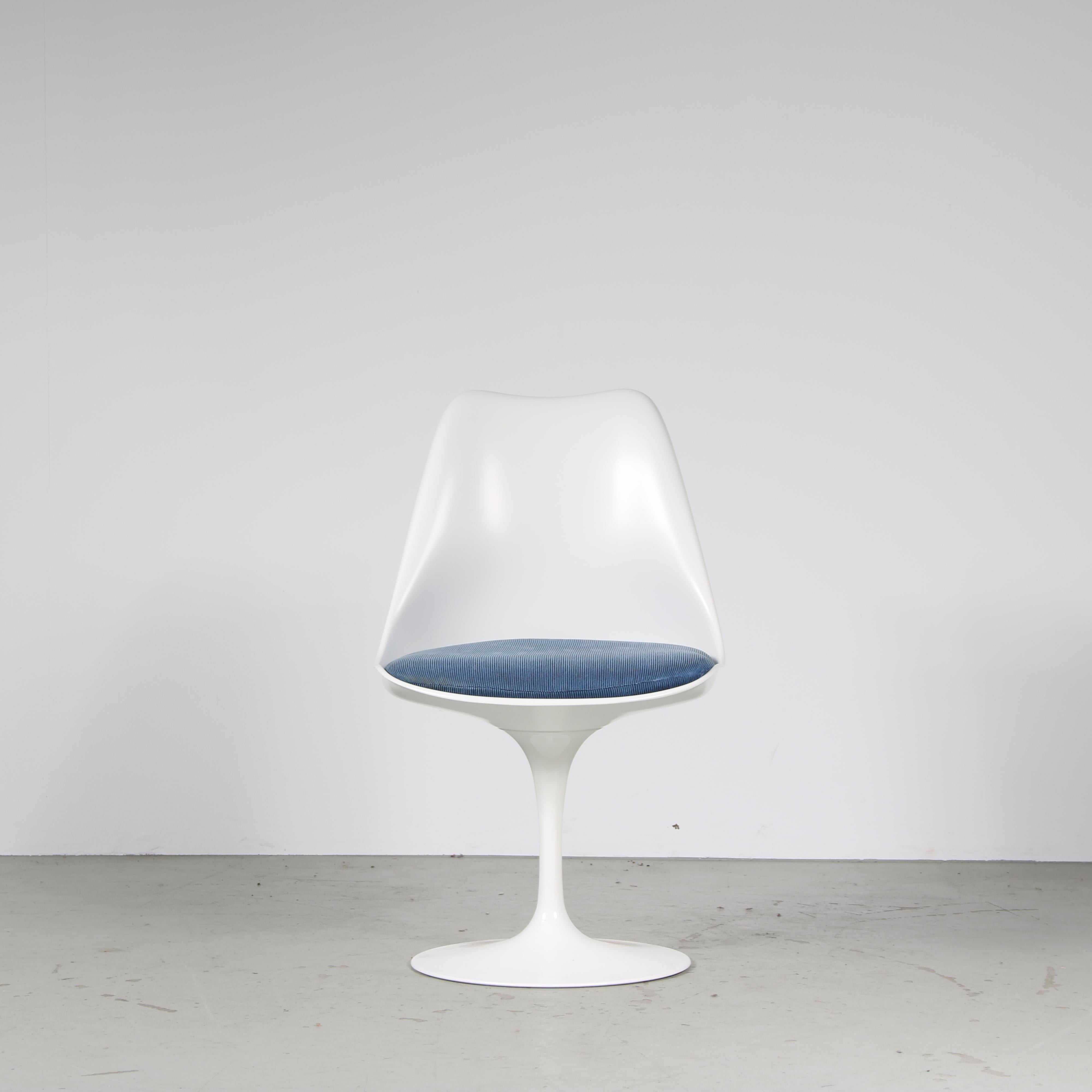 “Tulip” Chairs by Eero Saarinen for Knoll International, USA 1960 5