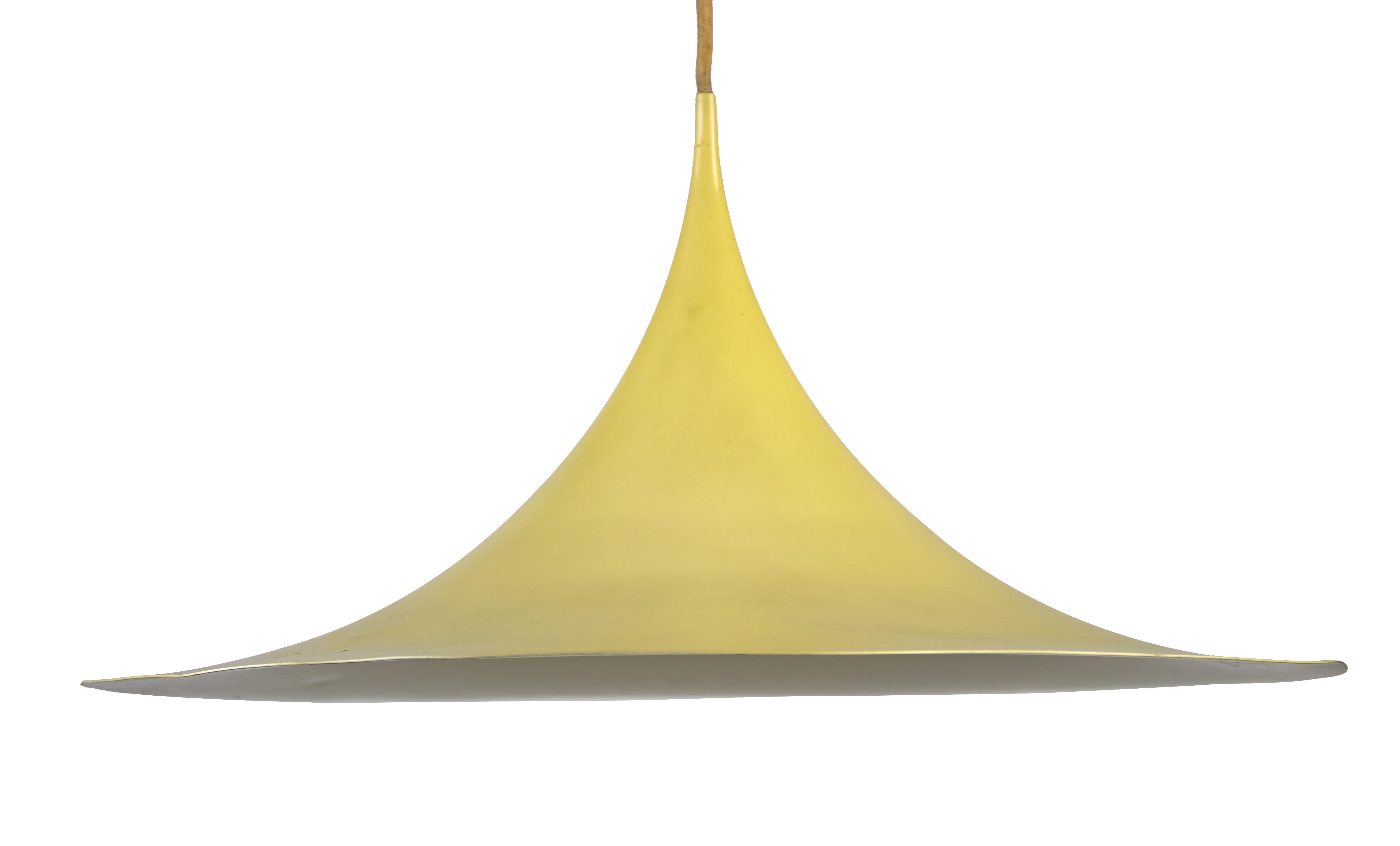 'Tulip' model metal chandelier. Prod. FOG & MORUP (attributed) Denmark, ca. 1970

102x60x60 cm

Good conditions!