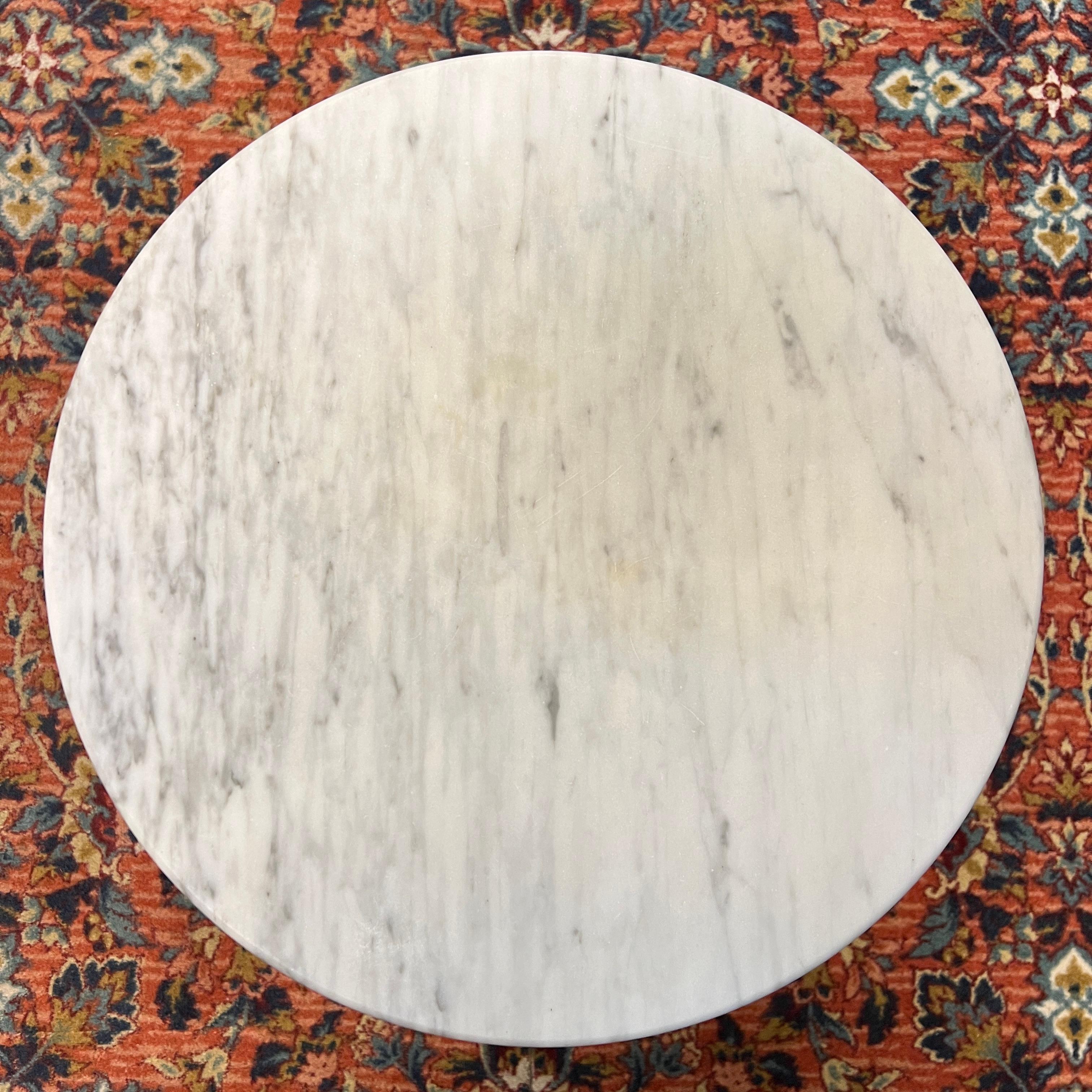 Tavolino circolare Tulip con piano in marmo di Eero Saarinen, circa anni '60/'70 in vendita 4