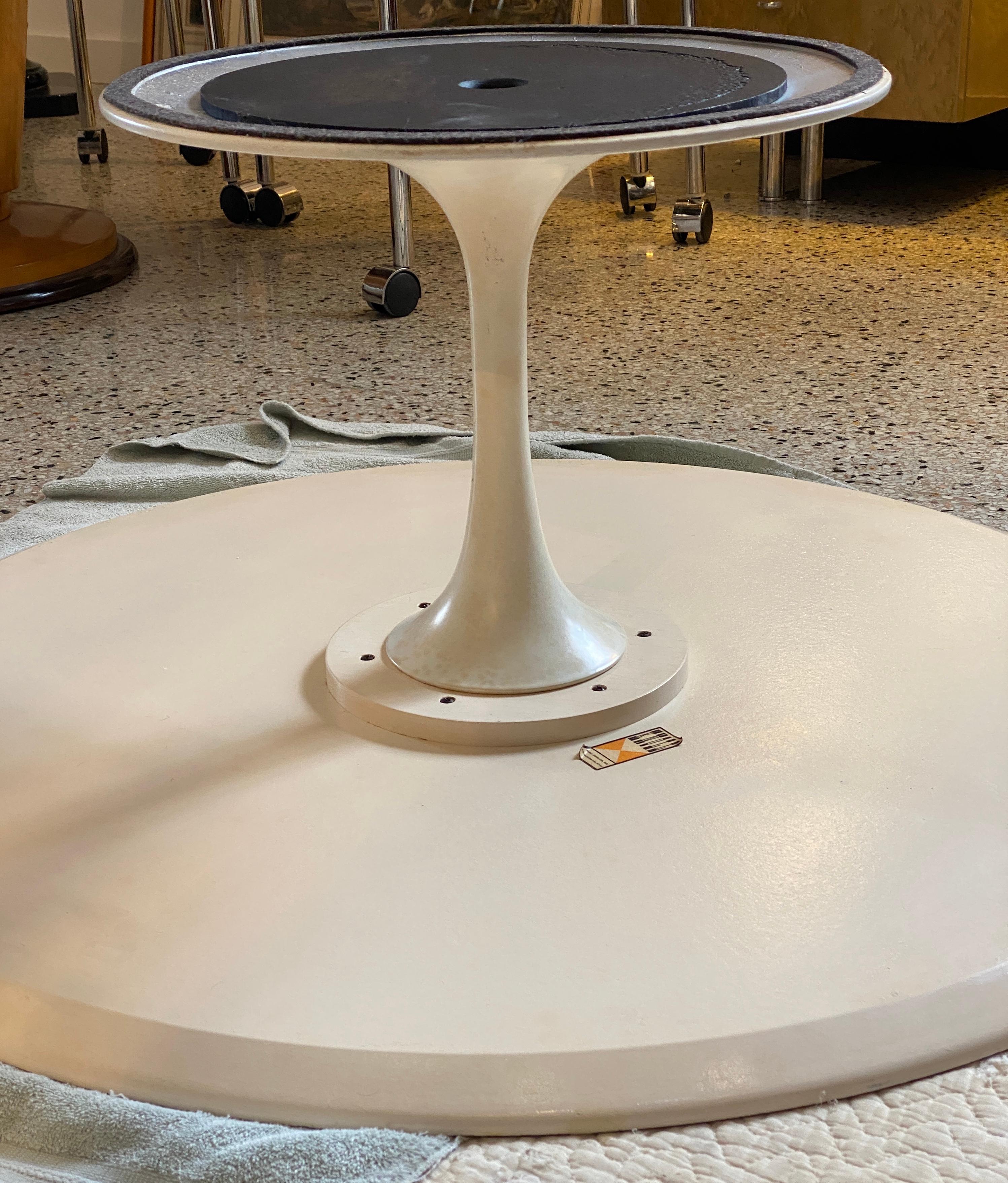 20th Century Tulip Cocktail Table by Knoll Furniture
