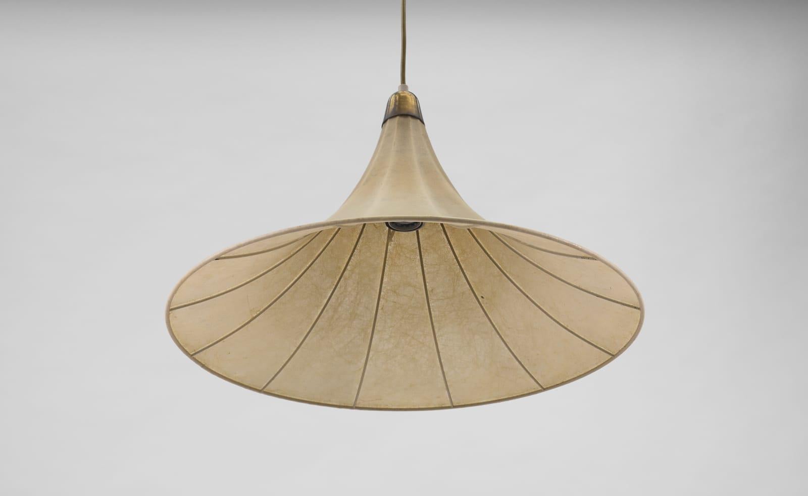 Mid-20th Century Tulip Cocoon Hanging Lamp by Münchener Werkstätten, 1950s, Germany For Sale