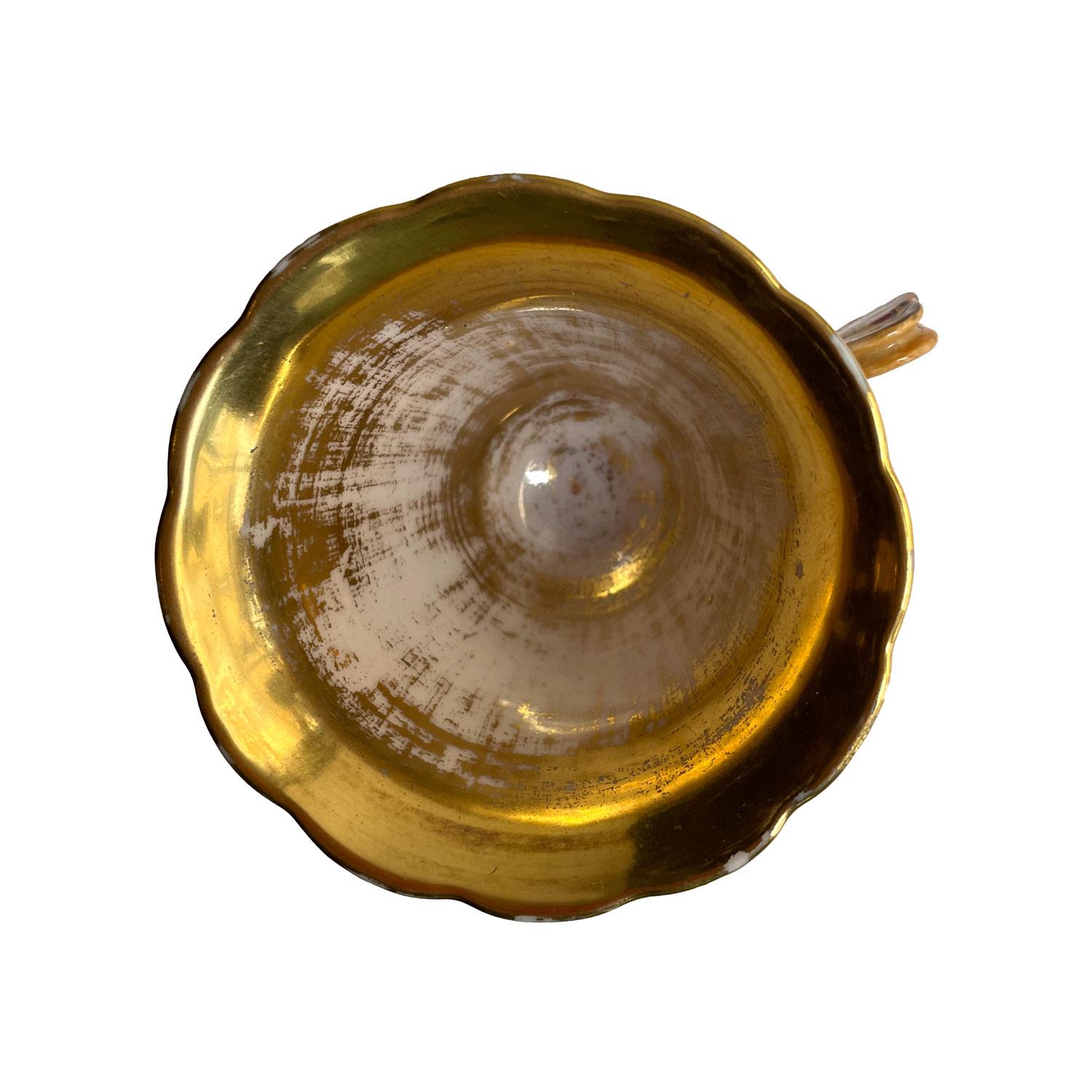 taza en forma de tulipan