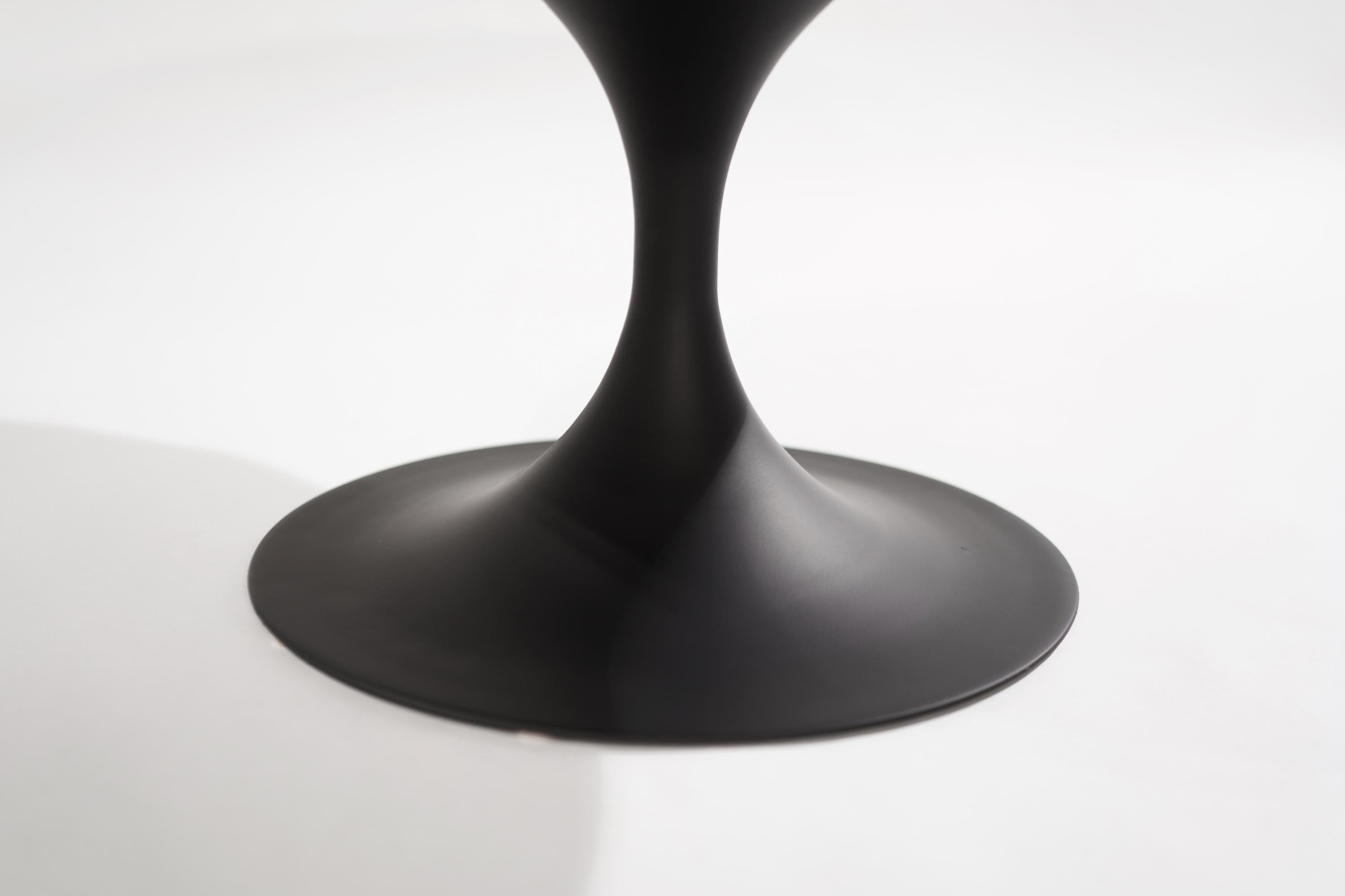 Tulip Coffee Table in Matt Black, 1950s For Sale 2