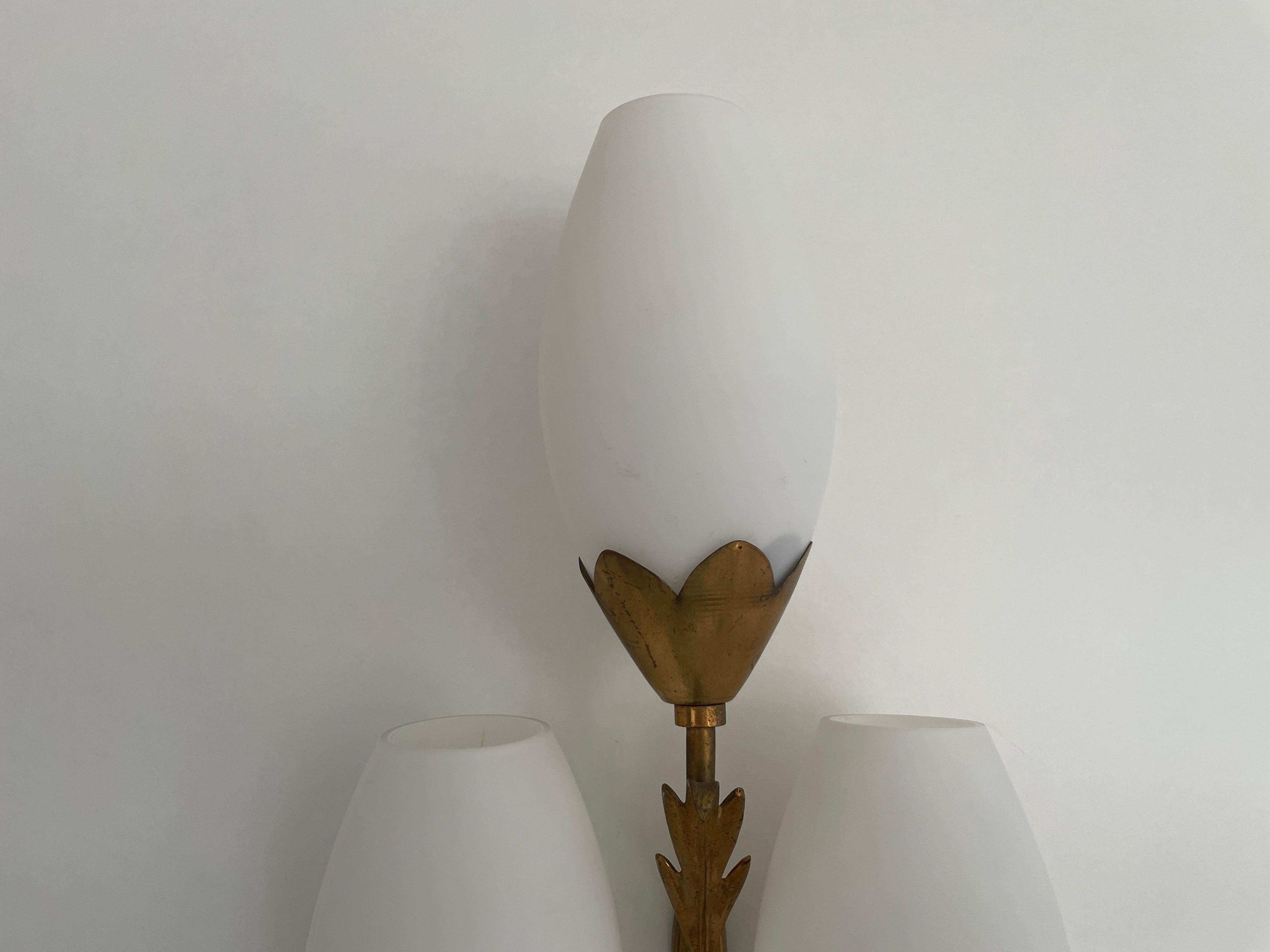 Mid-20th Century Tulip Design Triplet Glass Shade and Brass Body Wall Sconce, 1960s, Italy For Sale