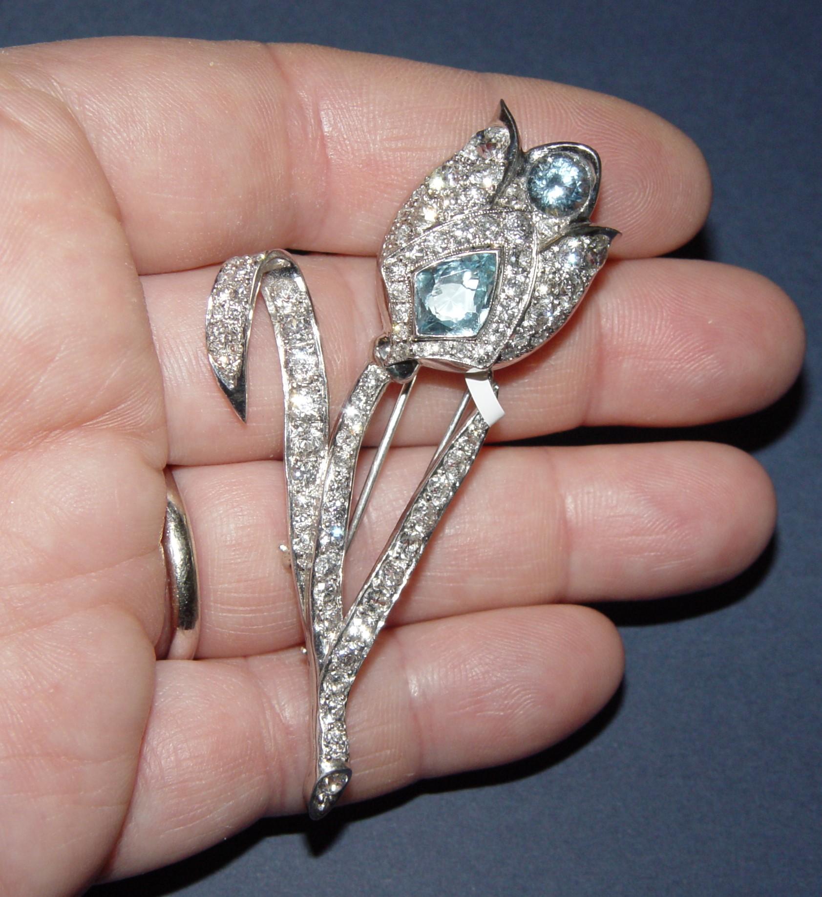 Tulip Diamond & Aquamarine Pin/Brooch 65x30MM 14K/PLAT 3.50CT+(Est.) In Good Condition For Sale In Chicago, IL