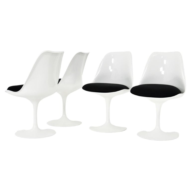 Tulip Dining Chairs by Eero Saarinen for Knoll International, 1970s For