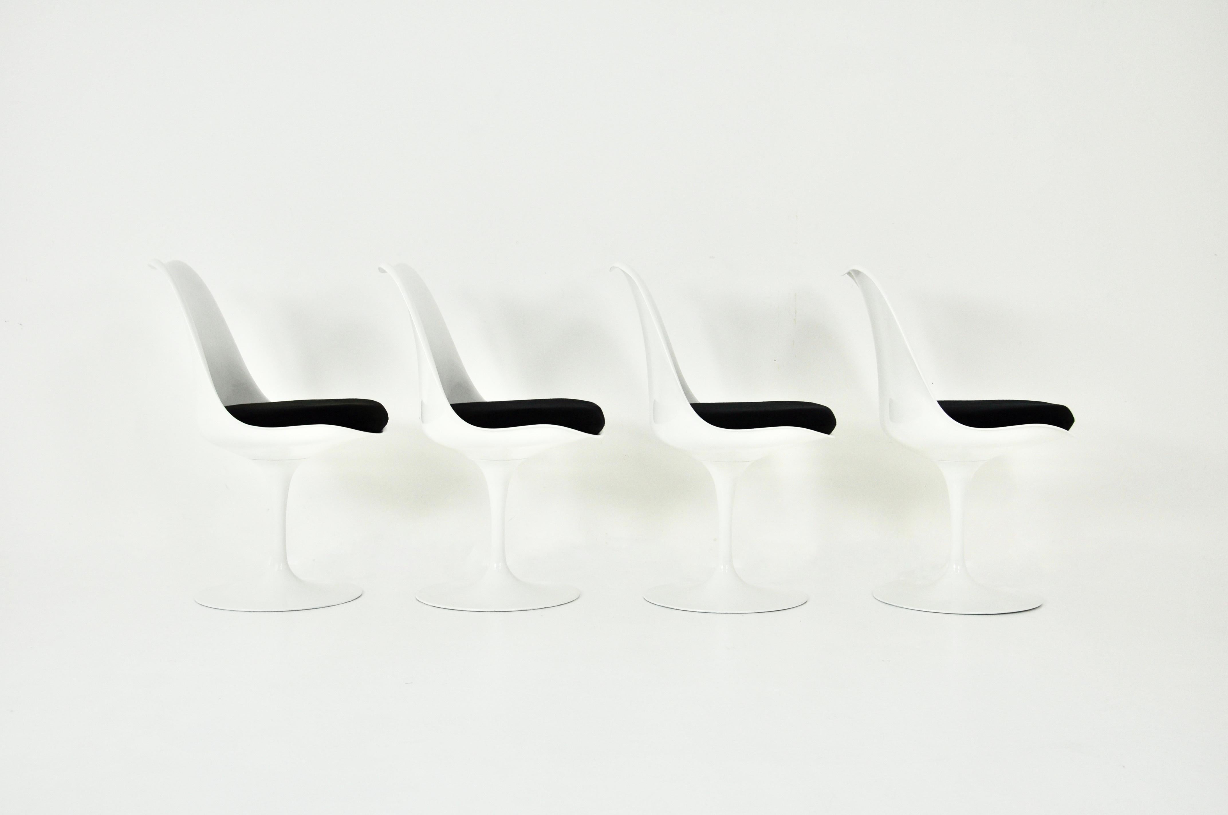 Mid-Century Modern Tulip Dining Chairs by Eero Saarinen for Knoll International, 1970s, Set of 4 For Sale