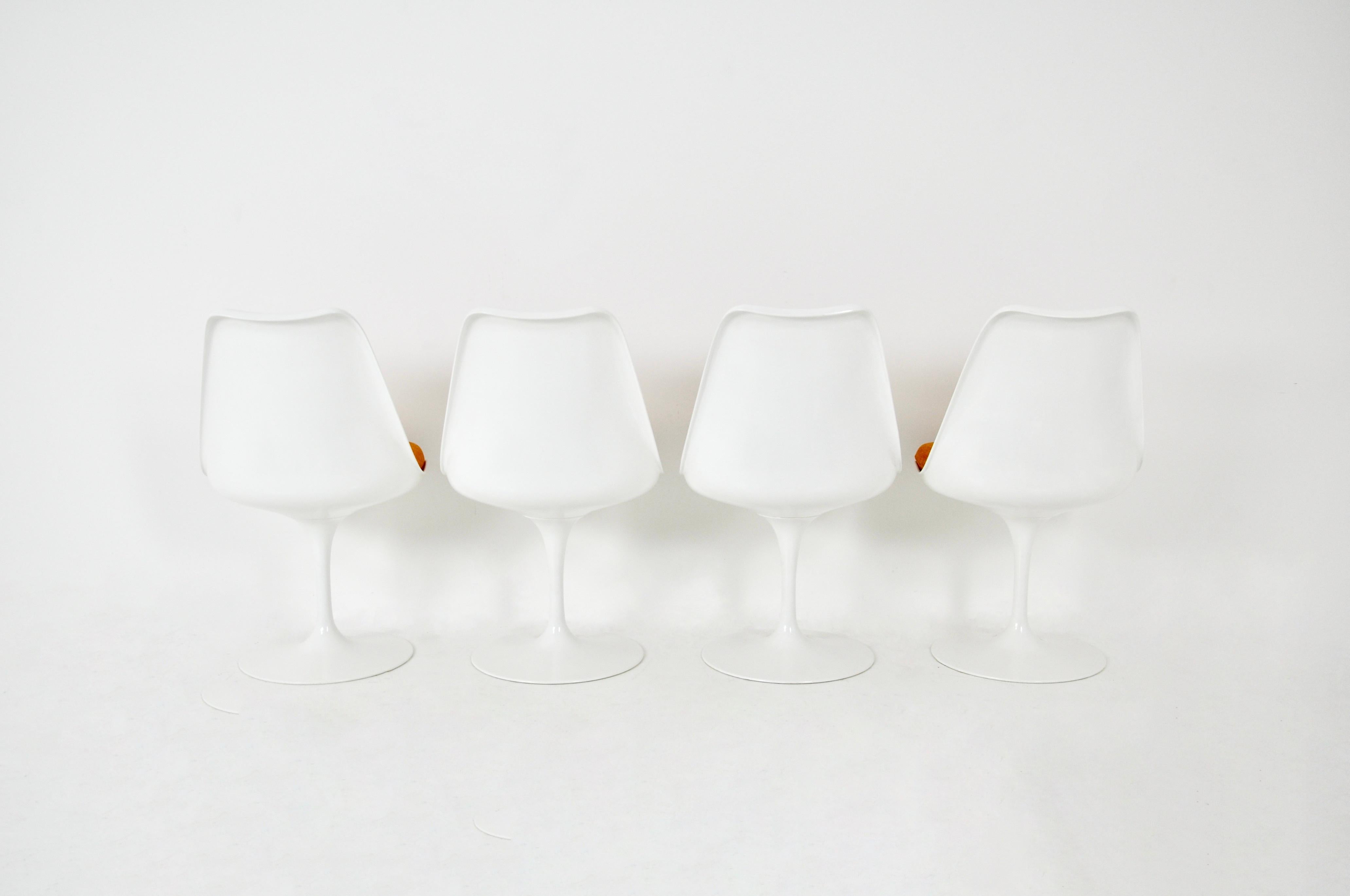 Late 20th Century Tulip Dining Chairs by Eero Saarinen for Knoll International, 1970s, Set of 4