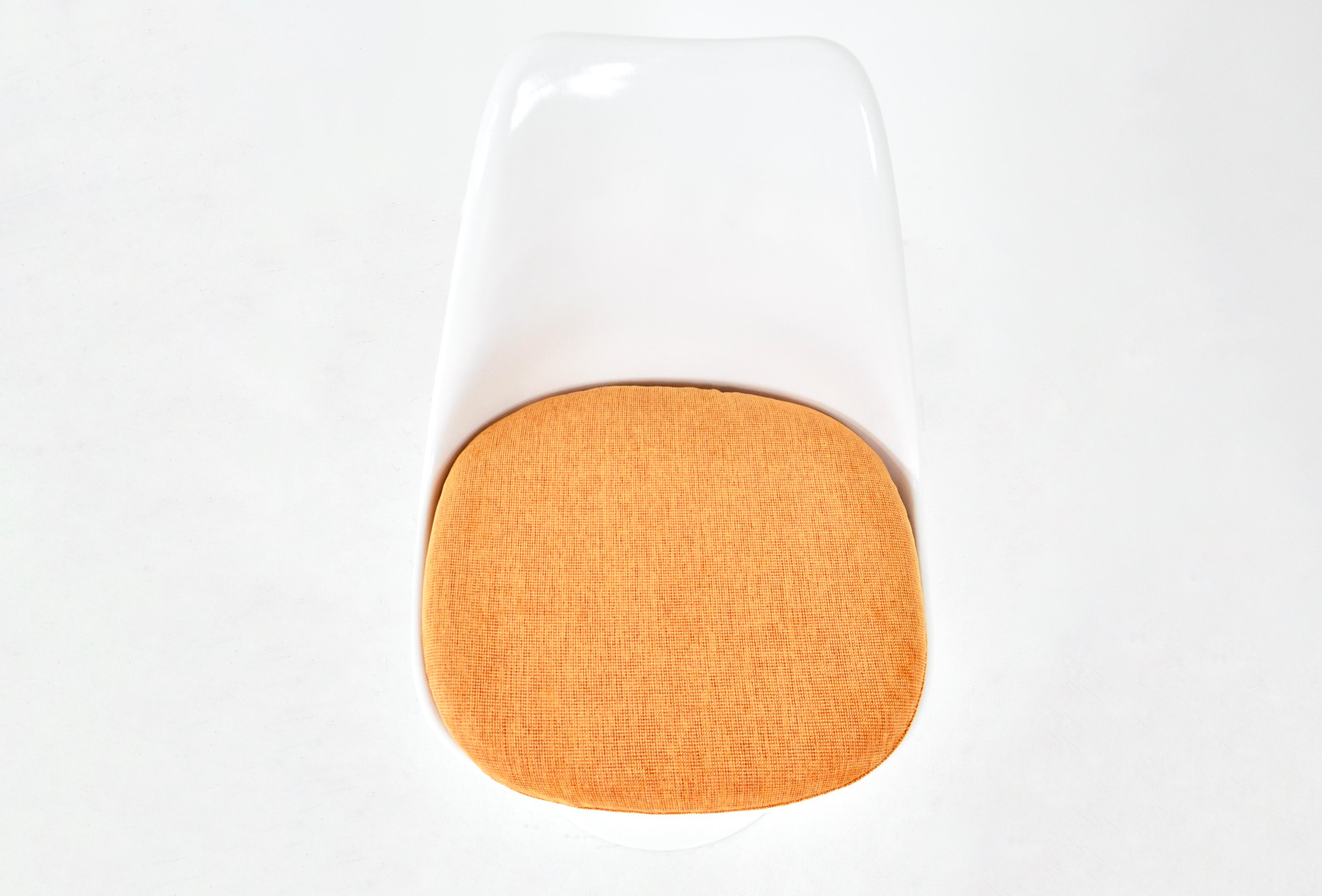 Tulip Dining Chairs by Eero Saarinen for Knoll International, 1970s, Set of 4 2