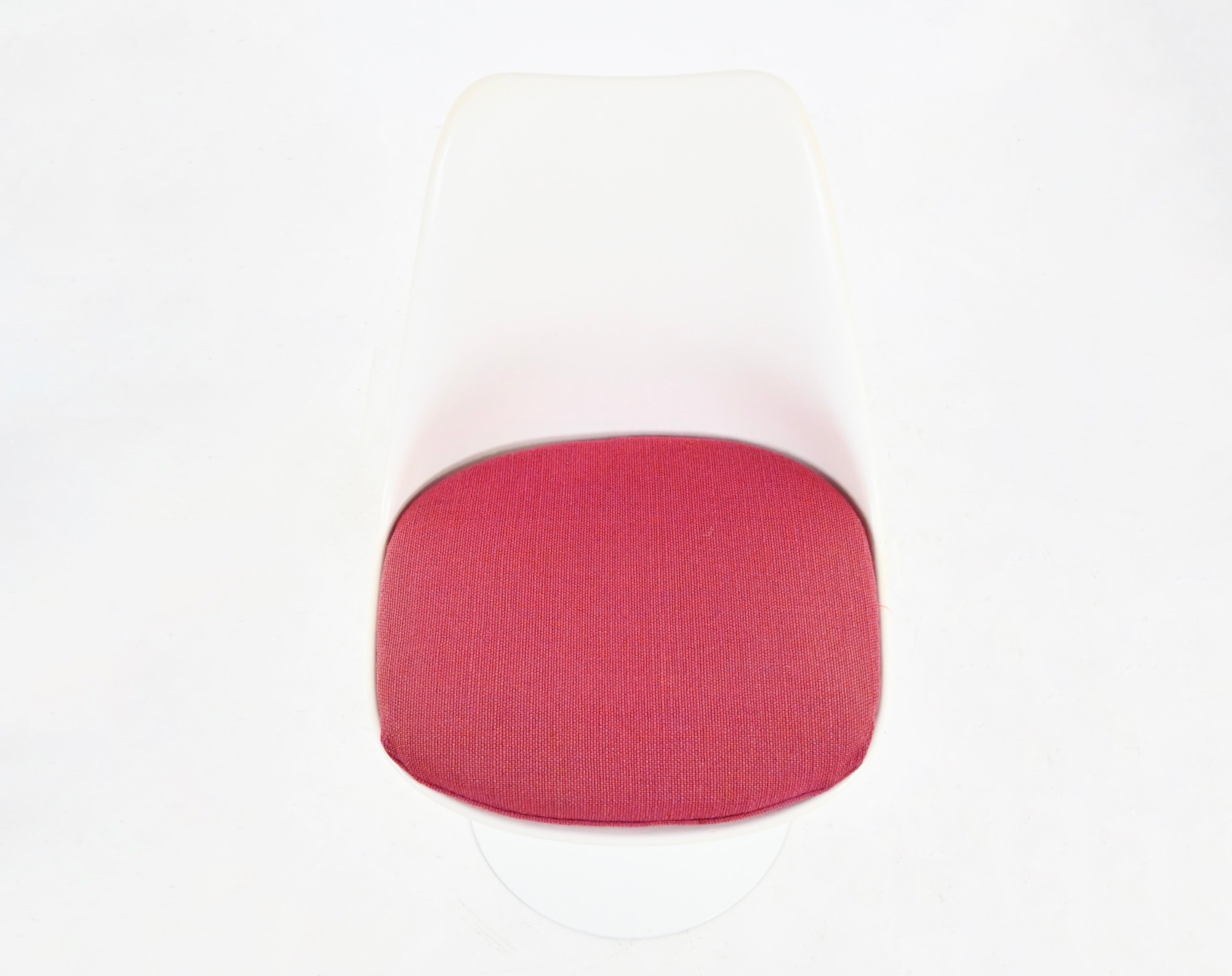 Sedie da pranzo Tulip di Eero Saarinen per Knoll International, anni '70, set da 6 in vendita 3