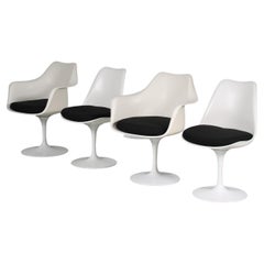 “Tulip” Dining Chairs by Eero Saarinen for Knoll International, USA 1960