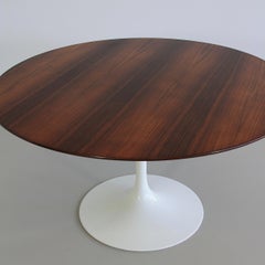 Tulip Dining Table by Eero Saarinen, Knoll International
