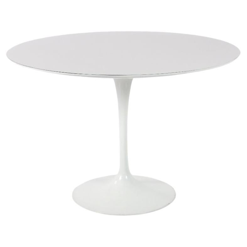 Table à piédestal Eero Saarinen