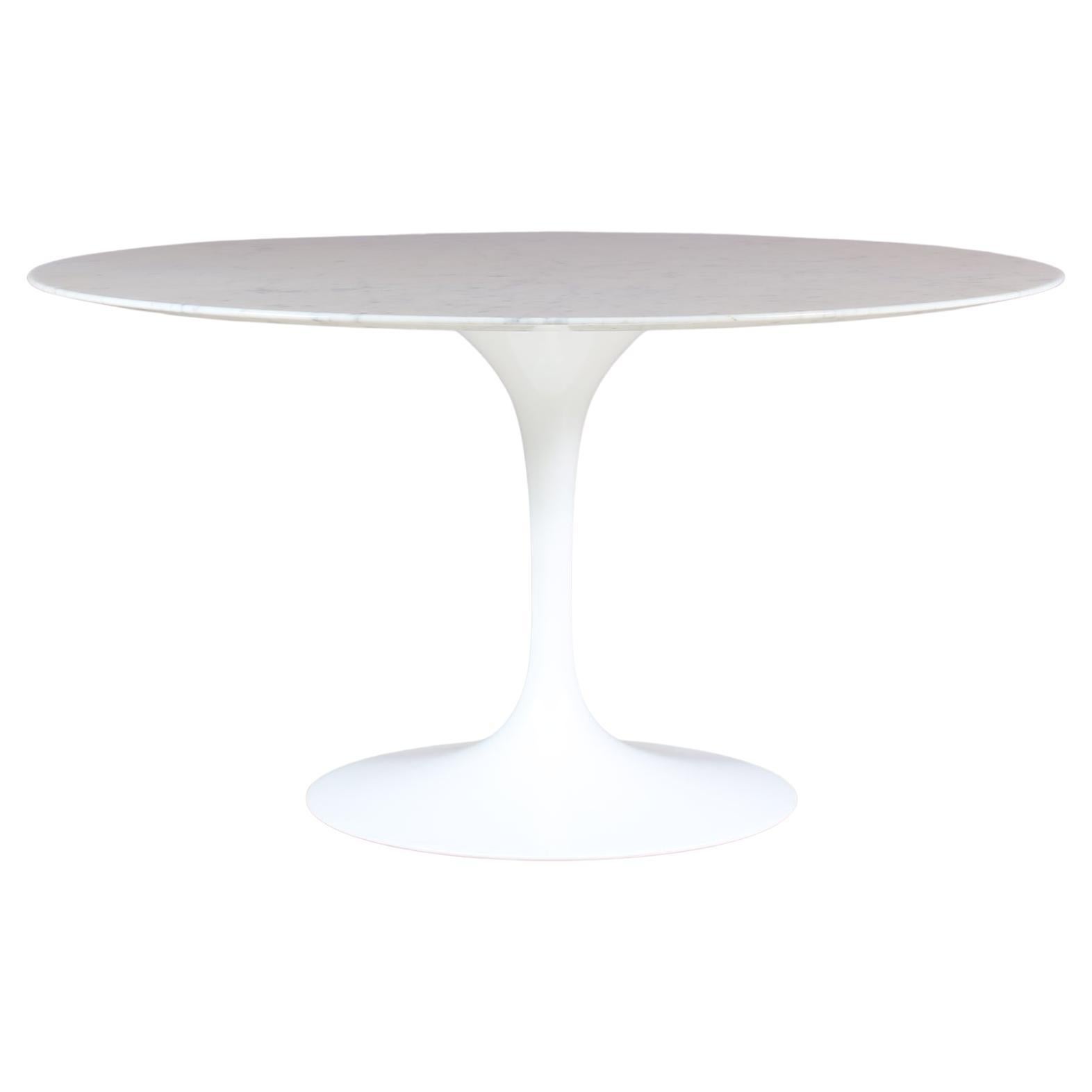 “Tulip” Dining Table by Eero Saarinen for Knoll International, USA For Sale
