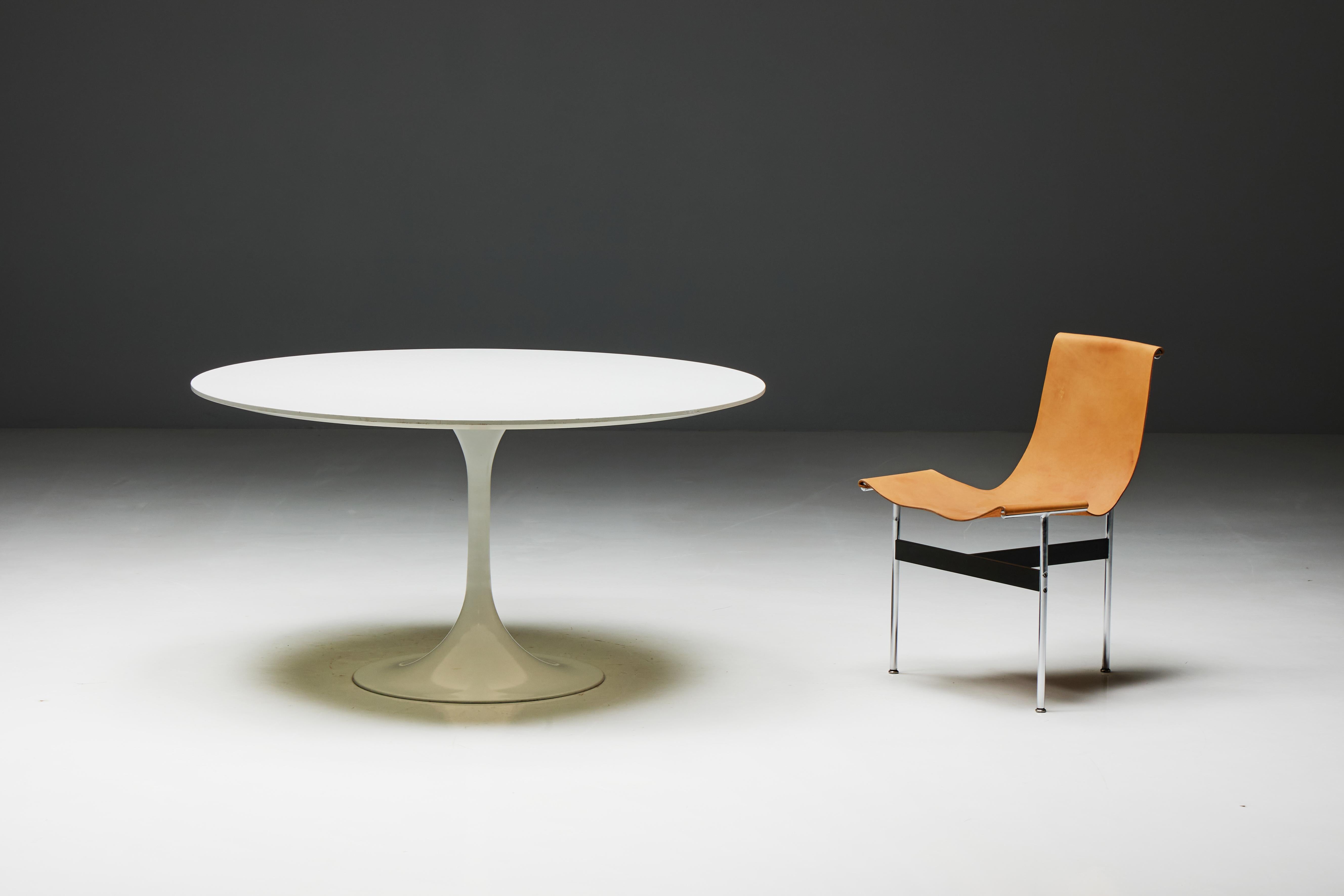 American Tulip Dining Table by Eero Saarinen for Knoll, United States, 1960s For Sale