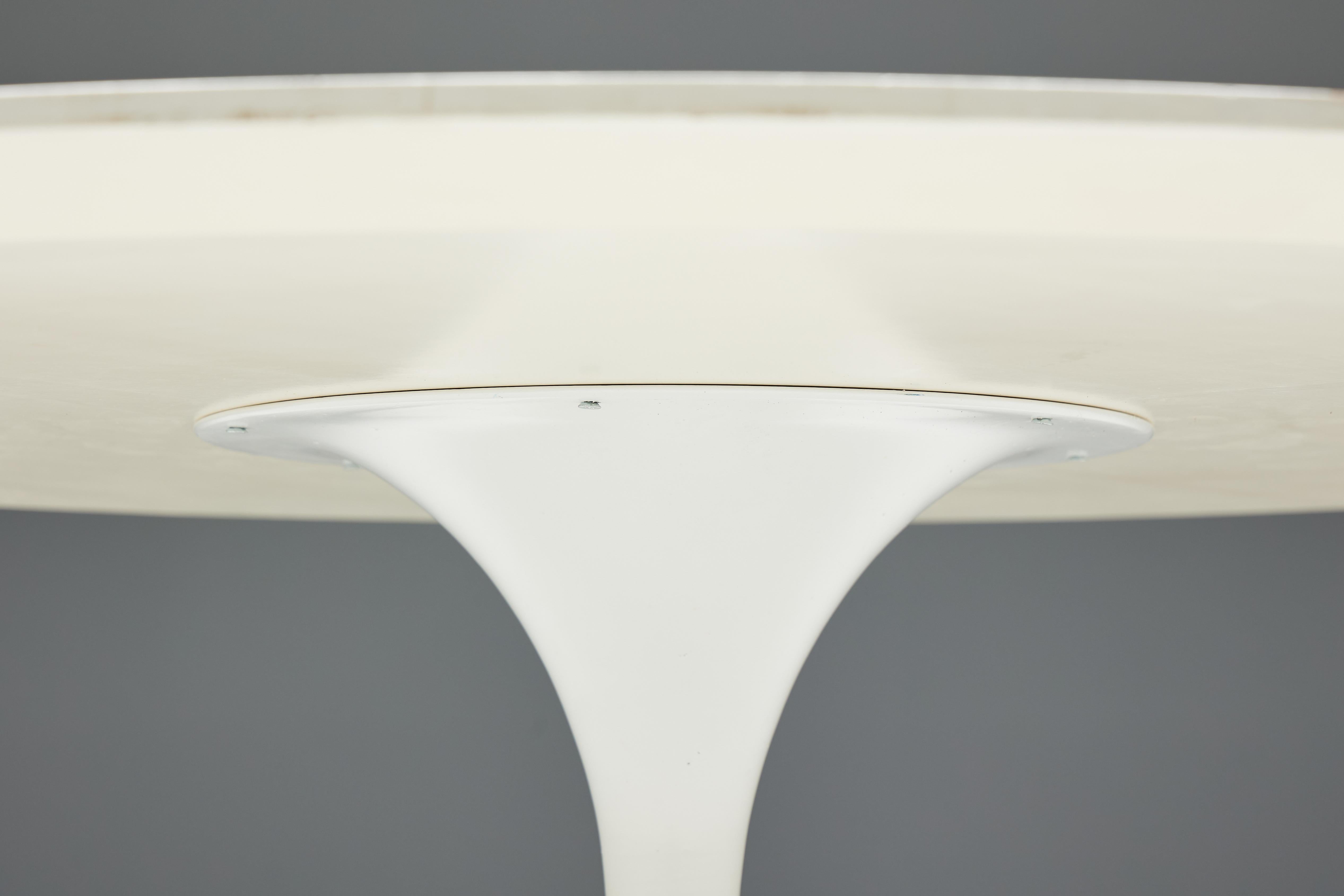 Aluminum Tulip Dining Table by Eero Saarinen for Knoll, United States, 1960s For Sale