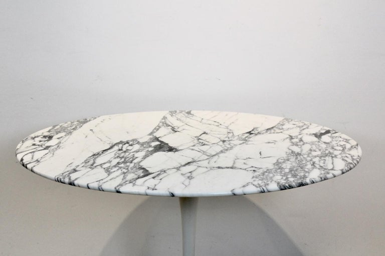 Carrara Marble Tulip Dining Table in Calacatta Marble by Eero Saarinen for Knoll International