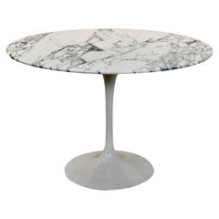 Tulip Dining Table in Calacatta Marble by Eero Saarinen for Knoll International