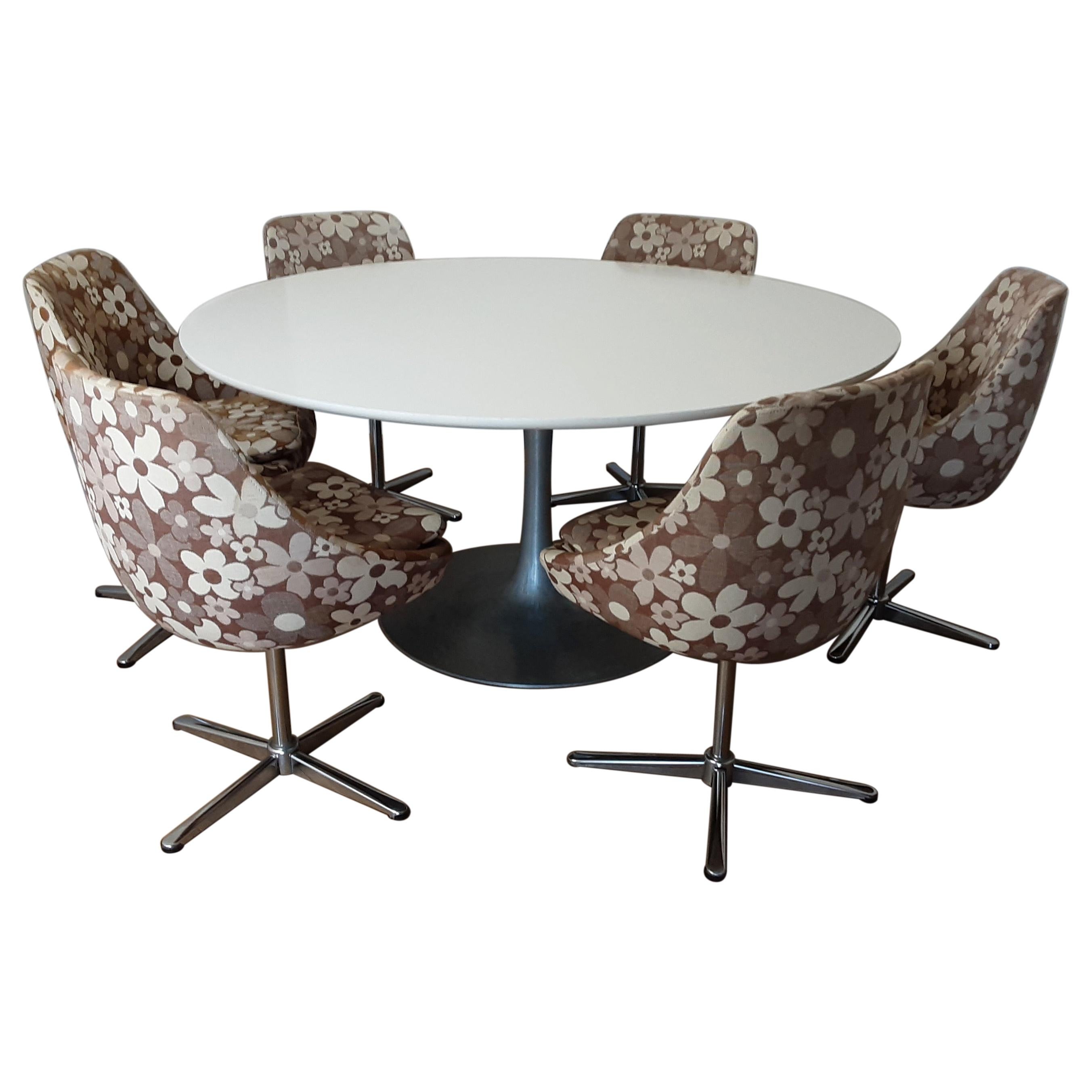 Tulip Dining Table with Six Egg Swivel Dining Chairs For Sale