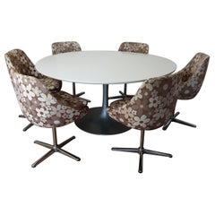 Tulip Dining Table with Six Egg Swivel Dining Chairs