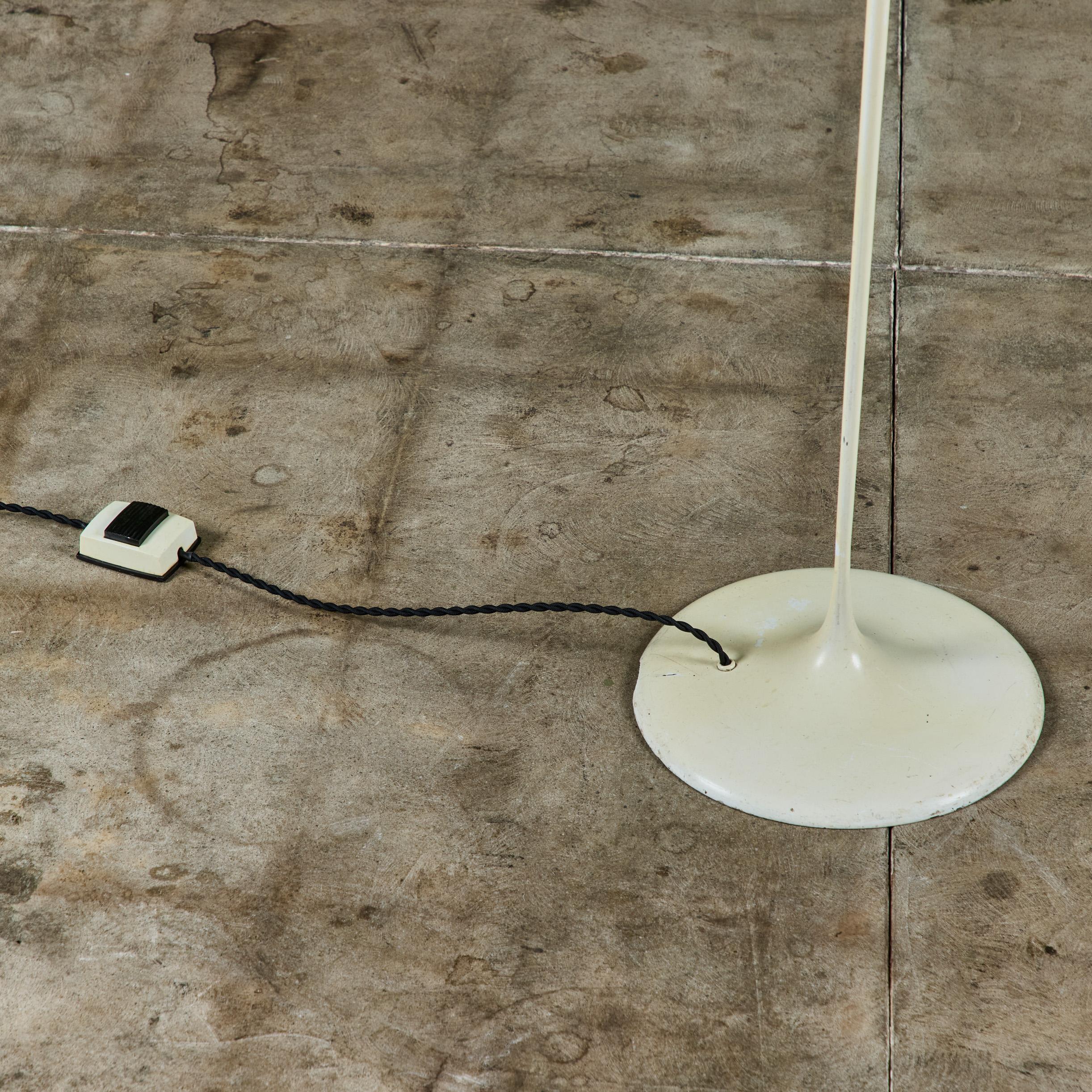 Tulip Floor Lamp by Max Bill 5