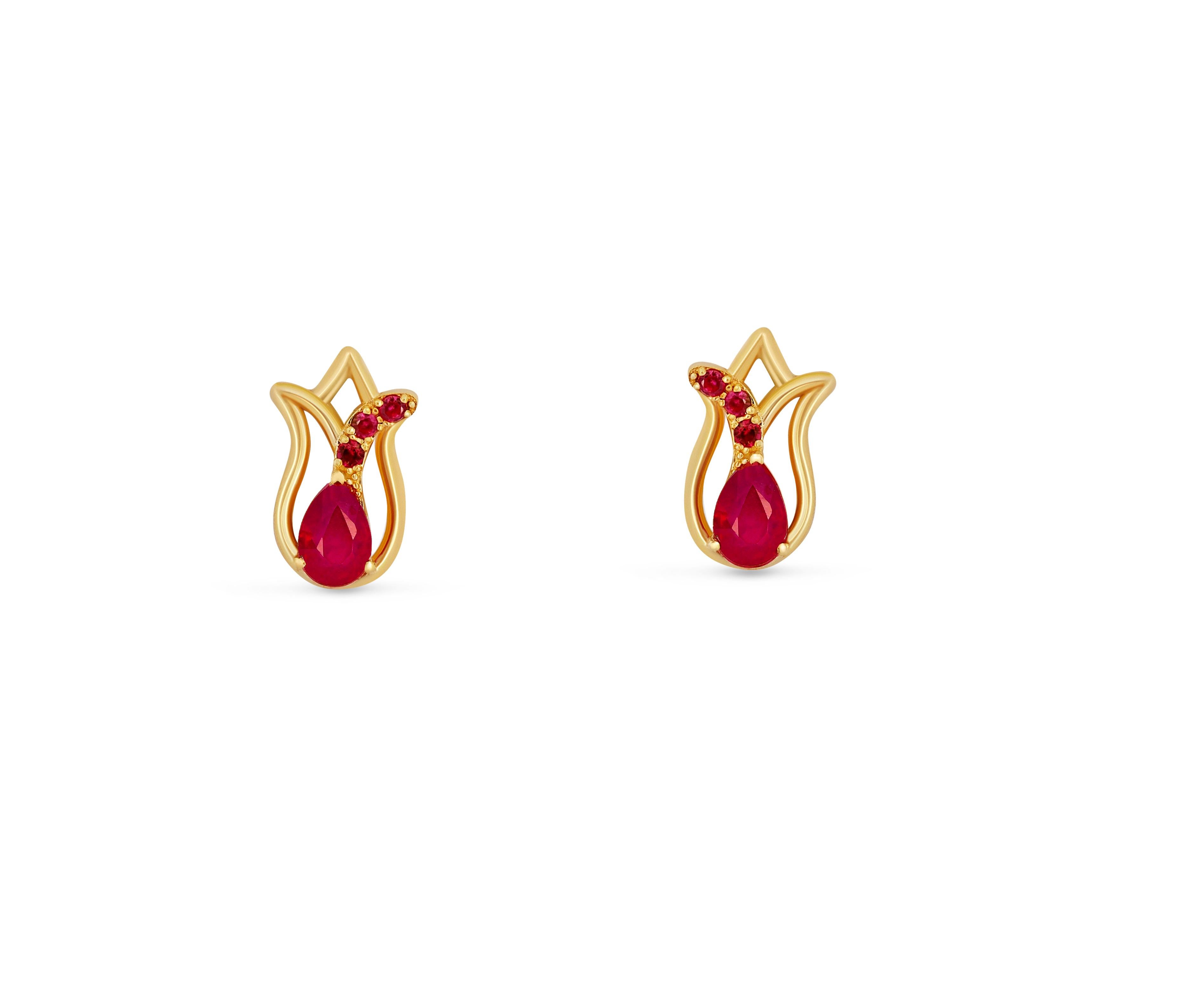 Pear Cut Tulip flower earrings studs with rubies in 14k gold For Sale
