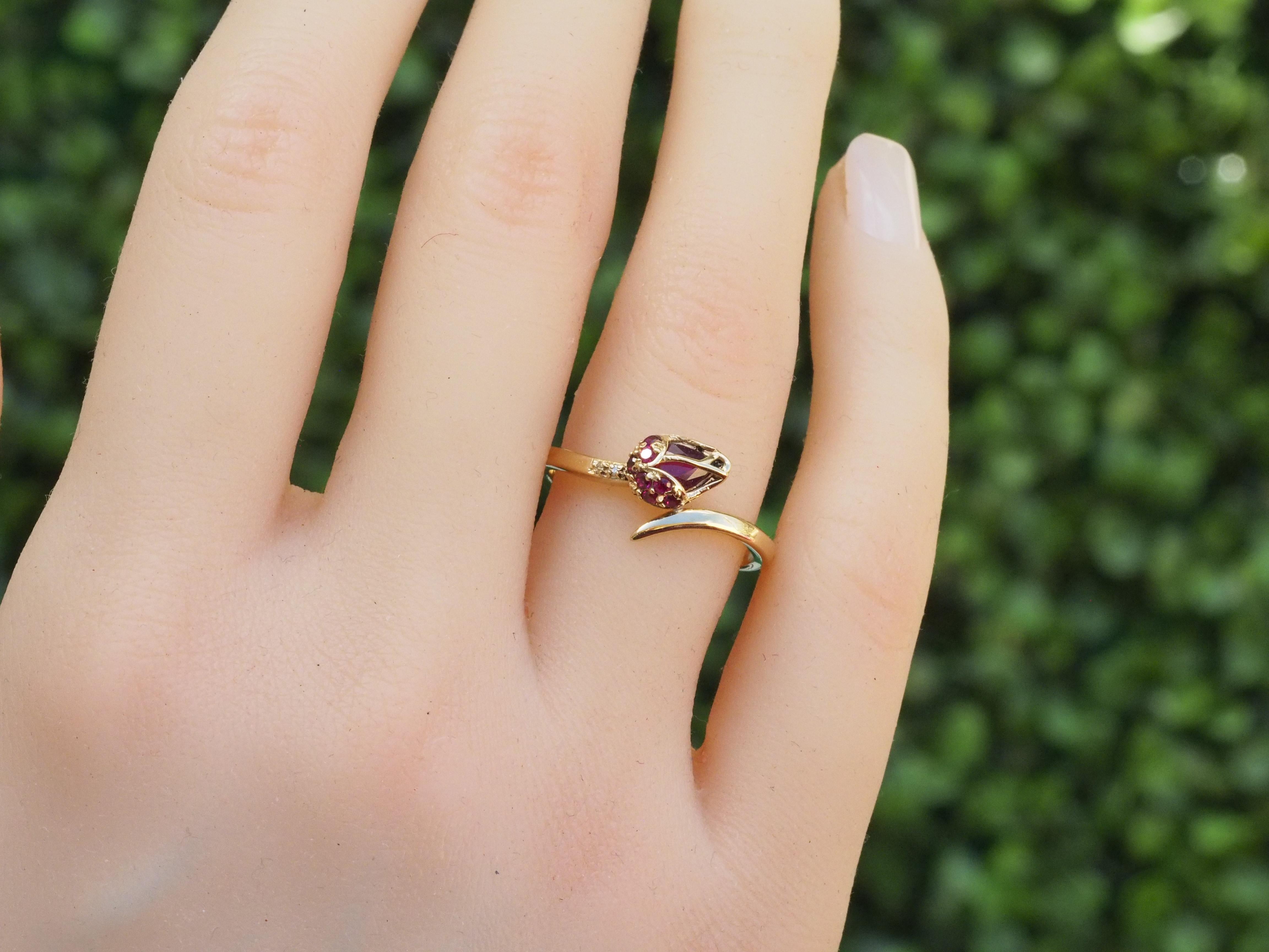 Tulip gold Ring with ruby.  For Sale 2