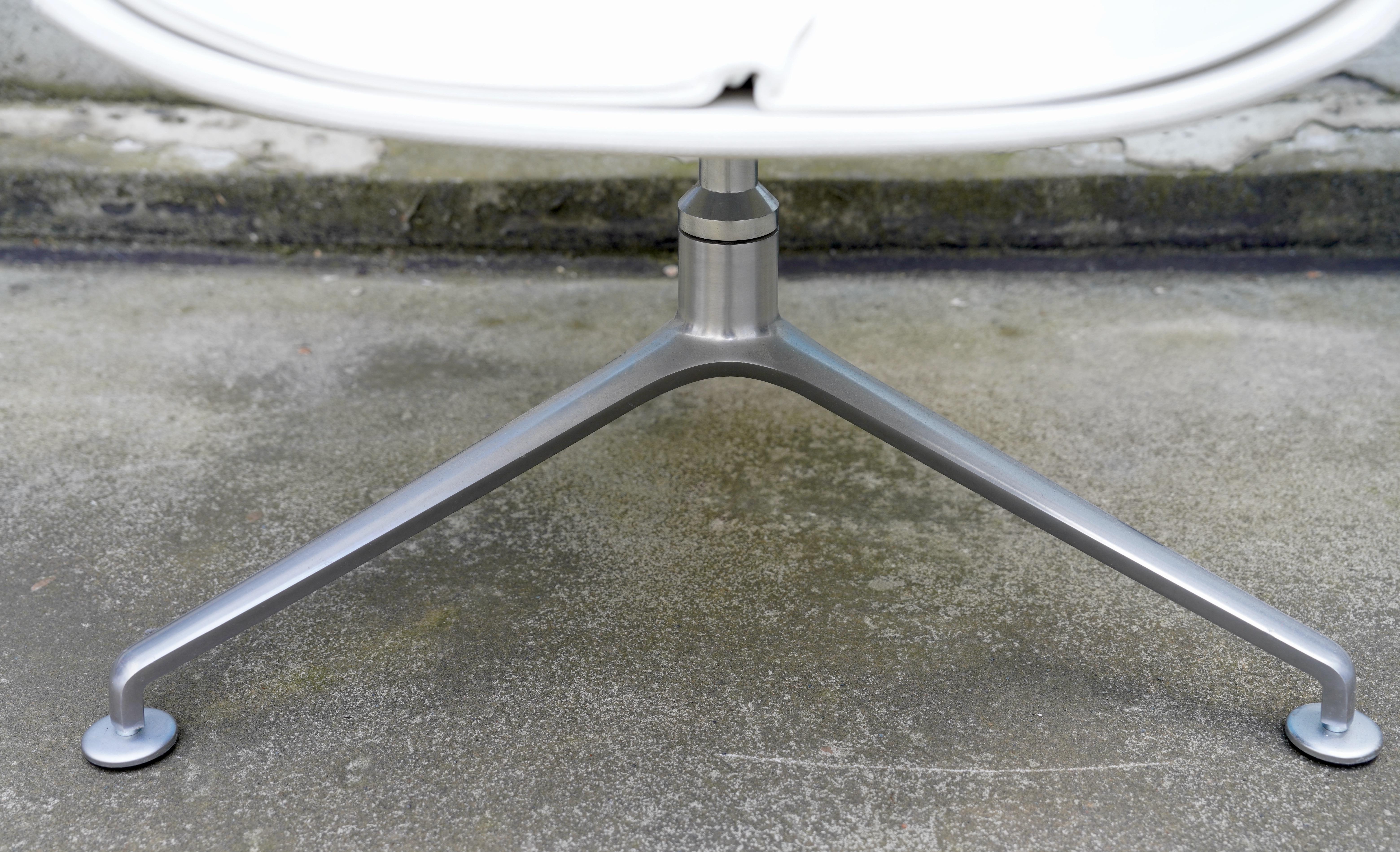 Silla Tulip Lounge de Preben Fabricius & Jørgen Kastholm para Walter Knoll FK6727 Cuero en venta